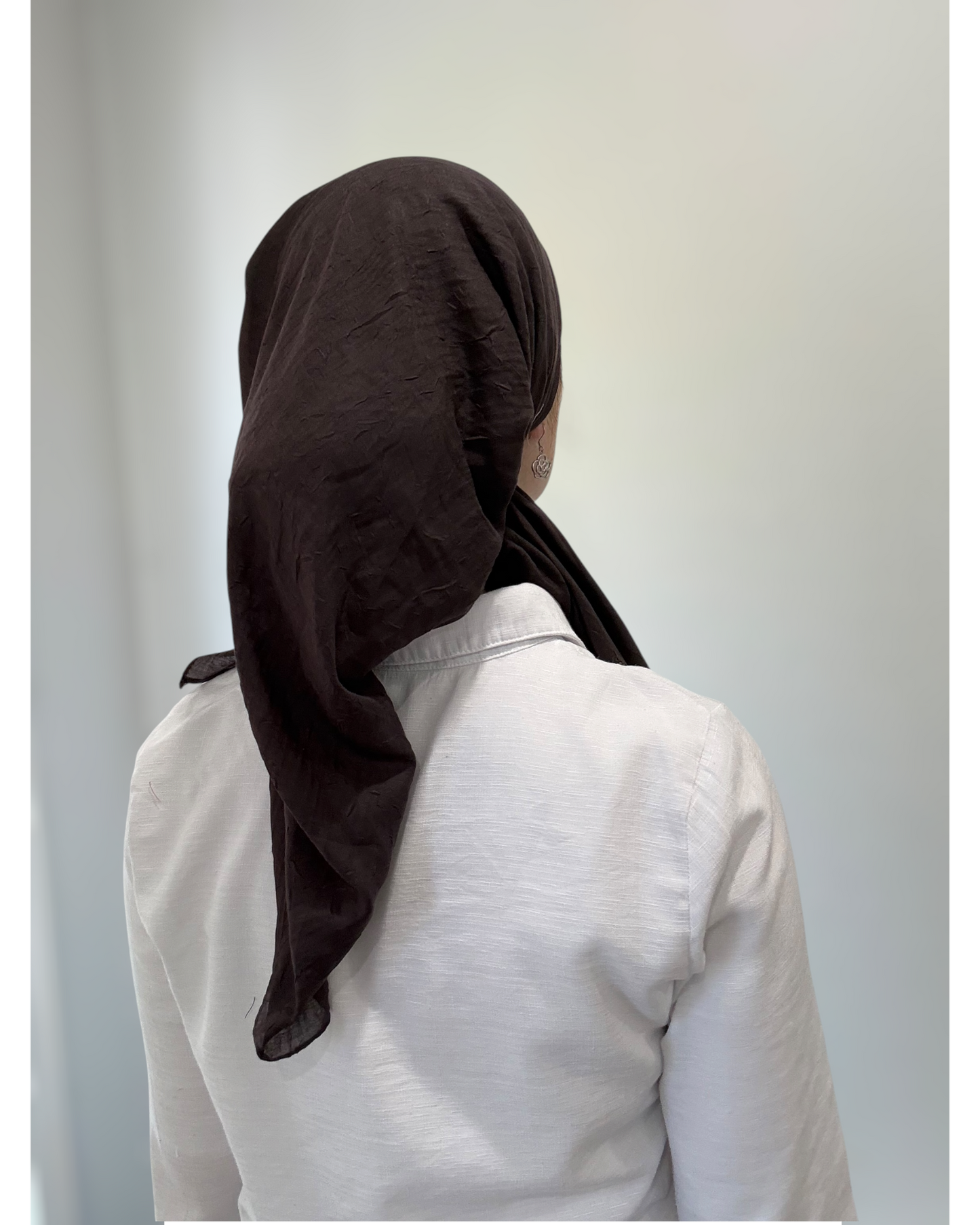 Bamboo Lightweight Square Scarf - Keter Hayofi Mitpachot