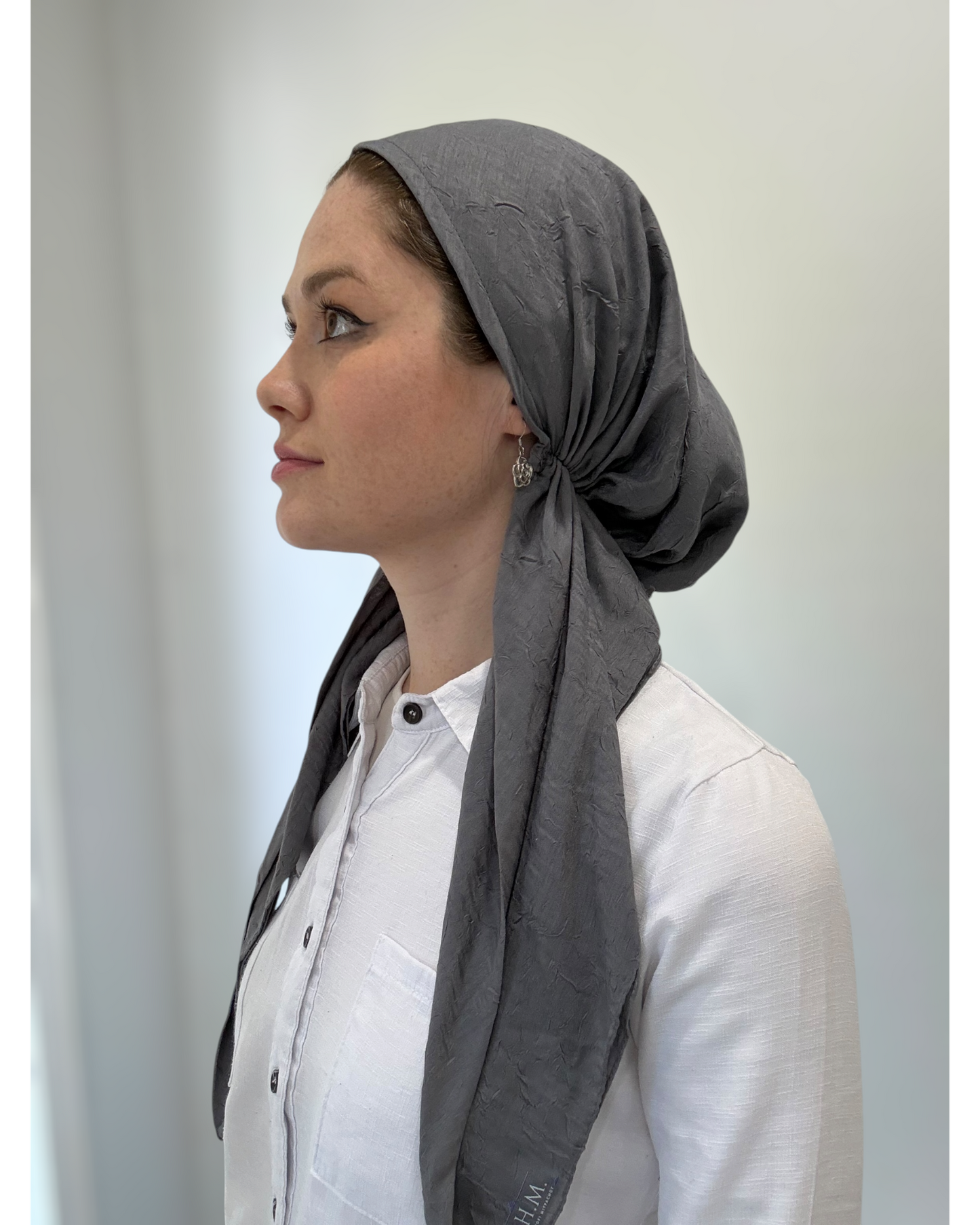 Bamboo Lightweight Square Scarf - Keter Hayofi Mitpachot