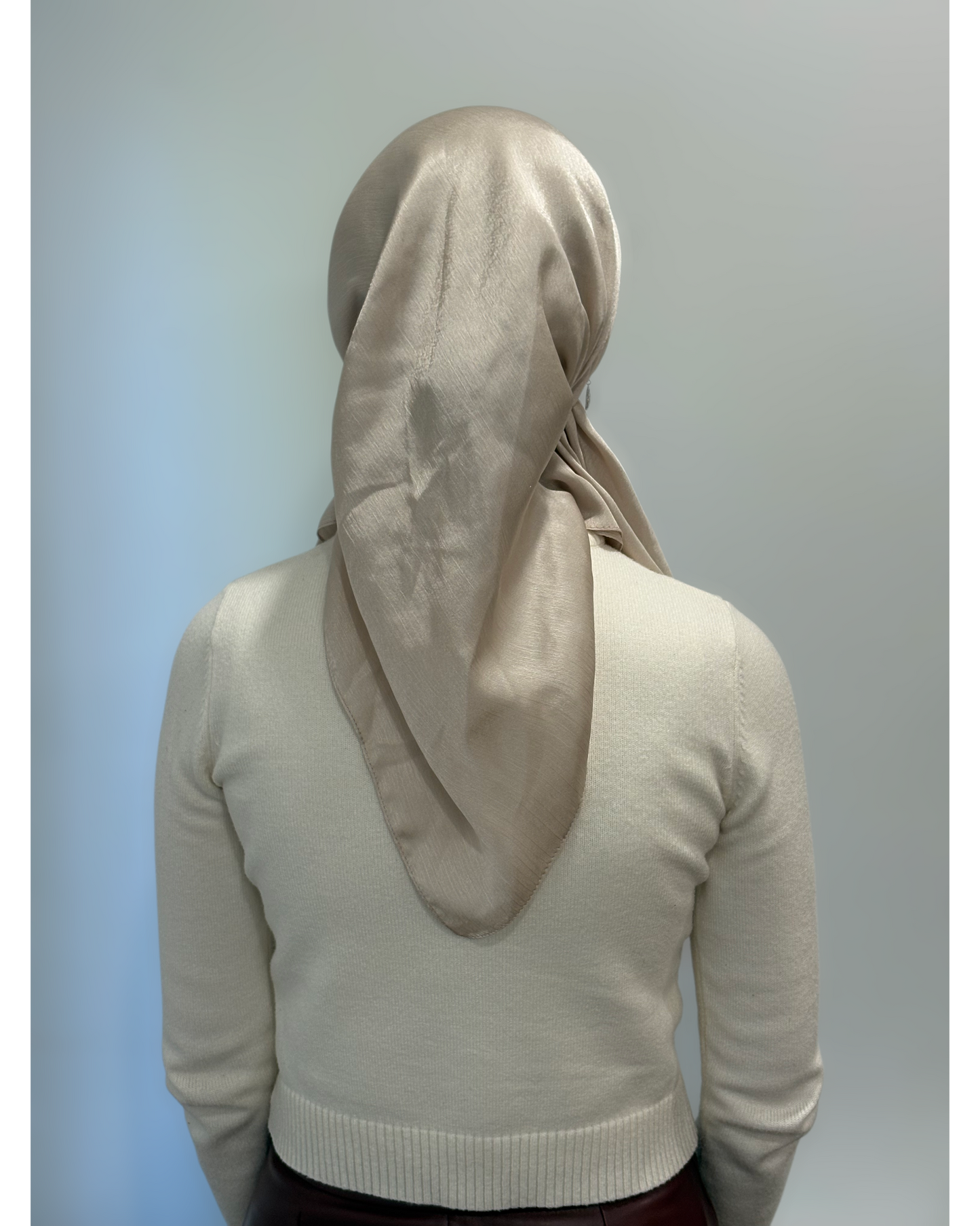 Signature Silky Open Pretied Scarf - Keter Hayofi Mitpachot