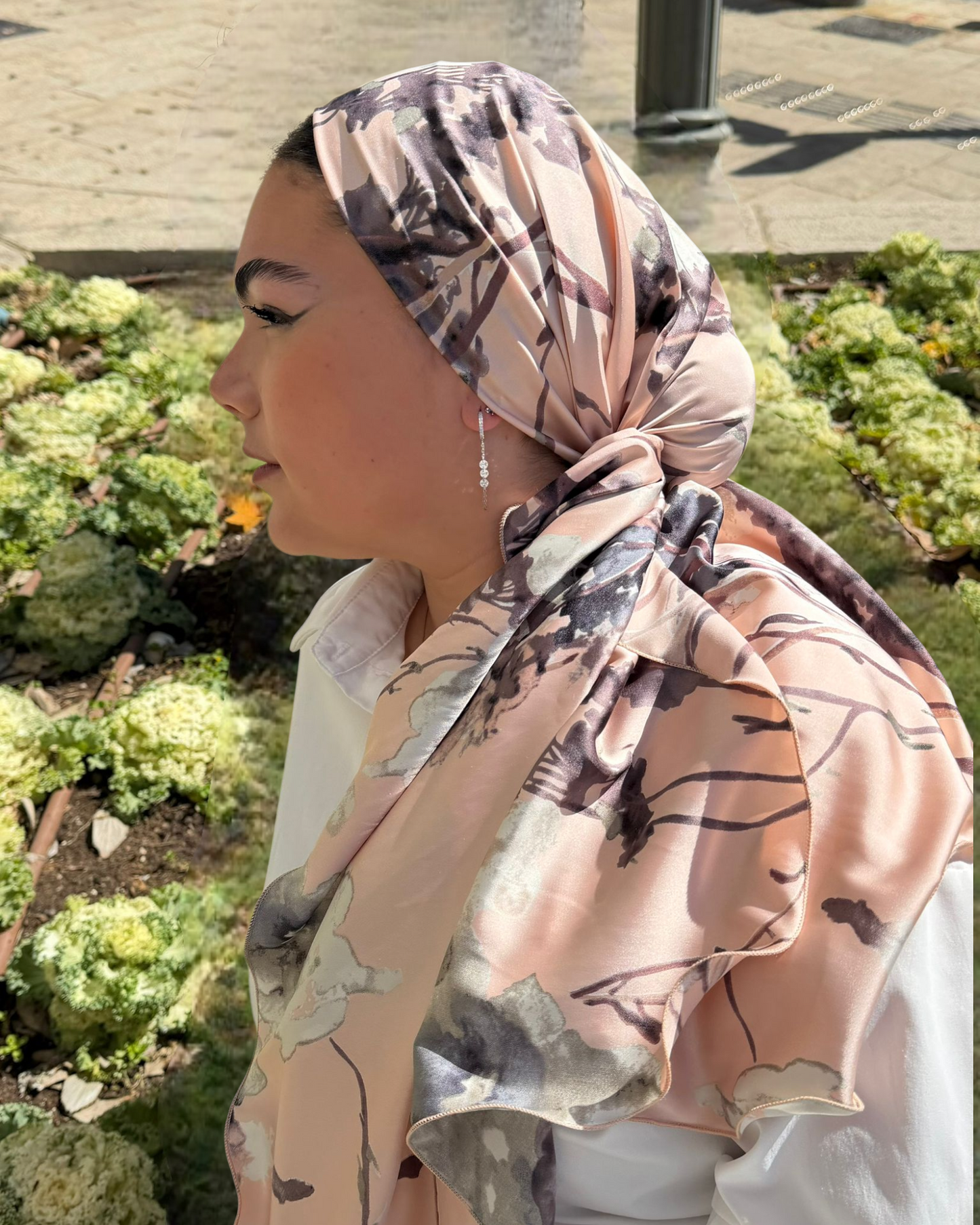Rinati Salmon Pink Floral Long Scarf with Scrunchie - Keter Hayofi Mitpachot