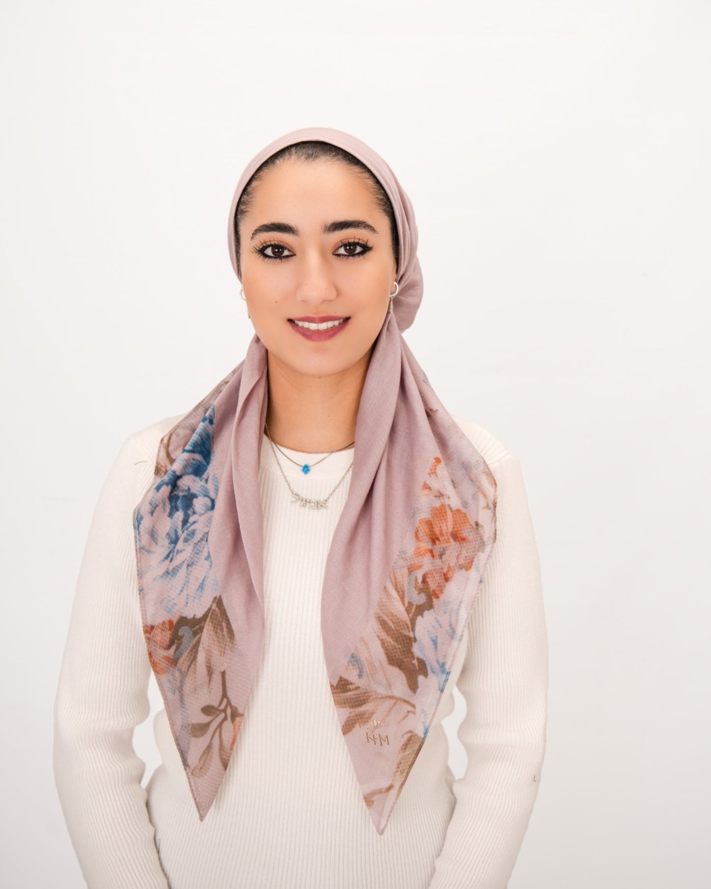 Muted Petals Square Scarf - Keter Hayofi Mitpachot