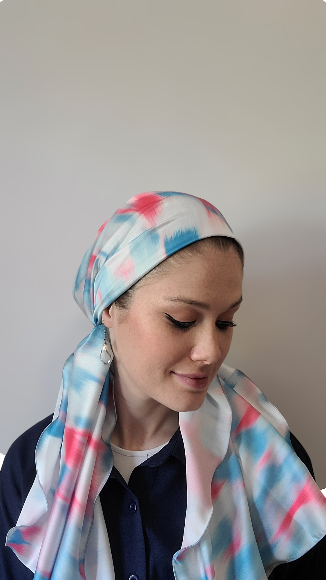 Rinati Pink Mesh Long Scarf with Scrunchie - Keter Hayofi Mitpachot