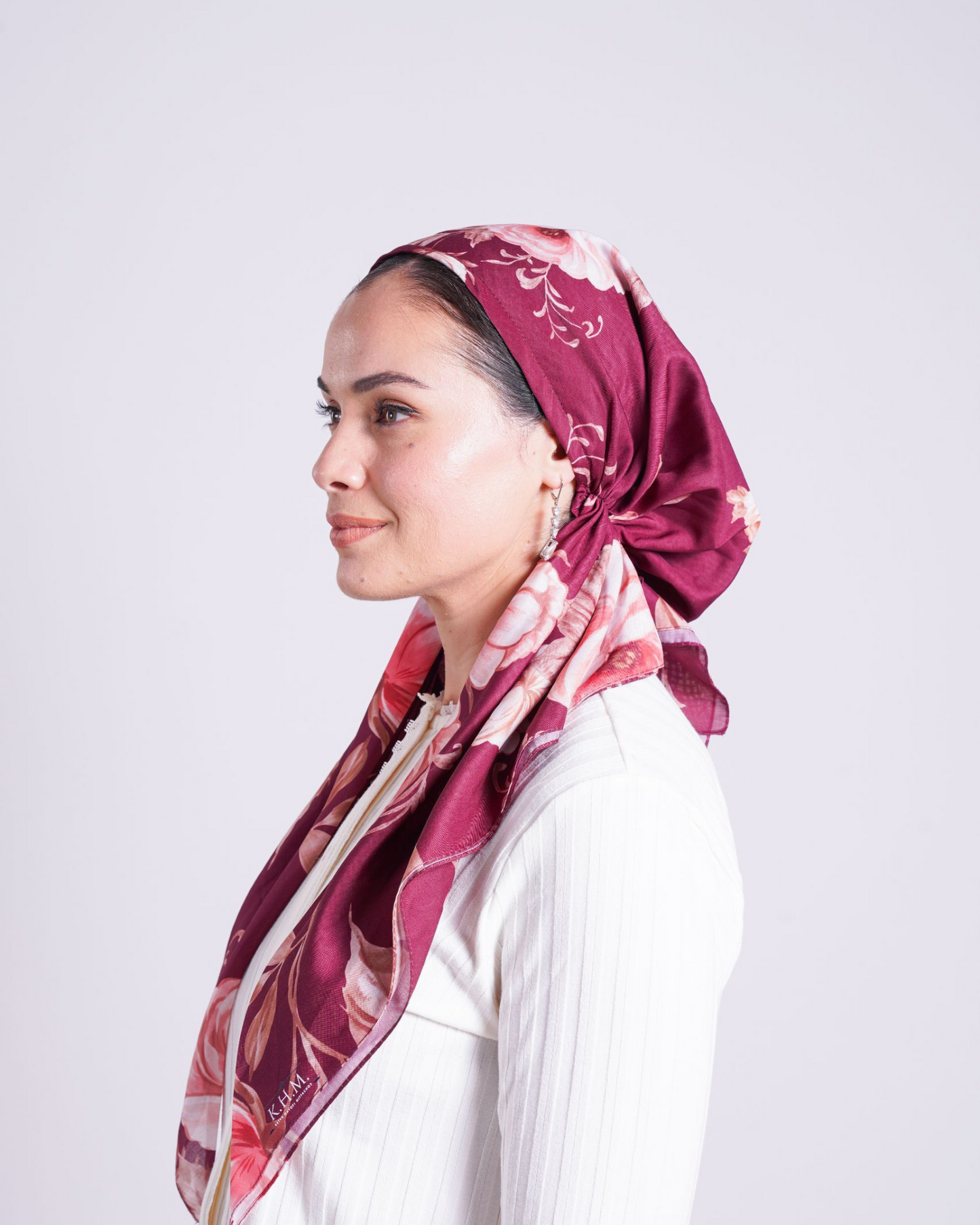 Burgundy Blossom Square Scarf - Keter Hayofi Mitpachot