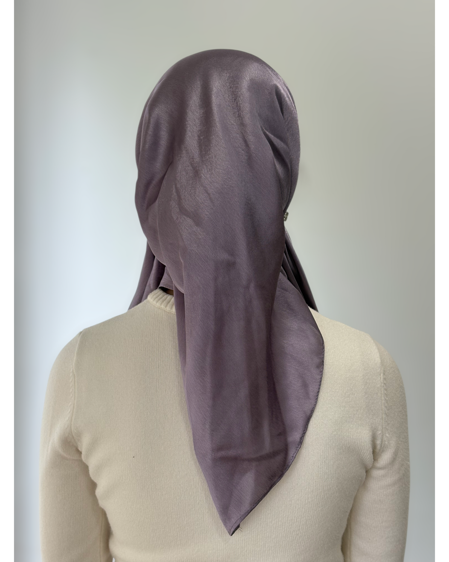 Signature Silky Open Pretied Scarf - Keter Hayofi Mitpachot