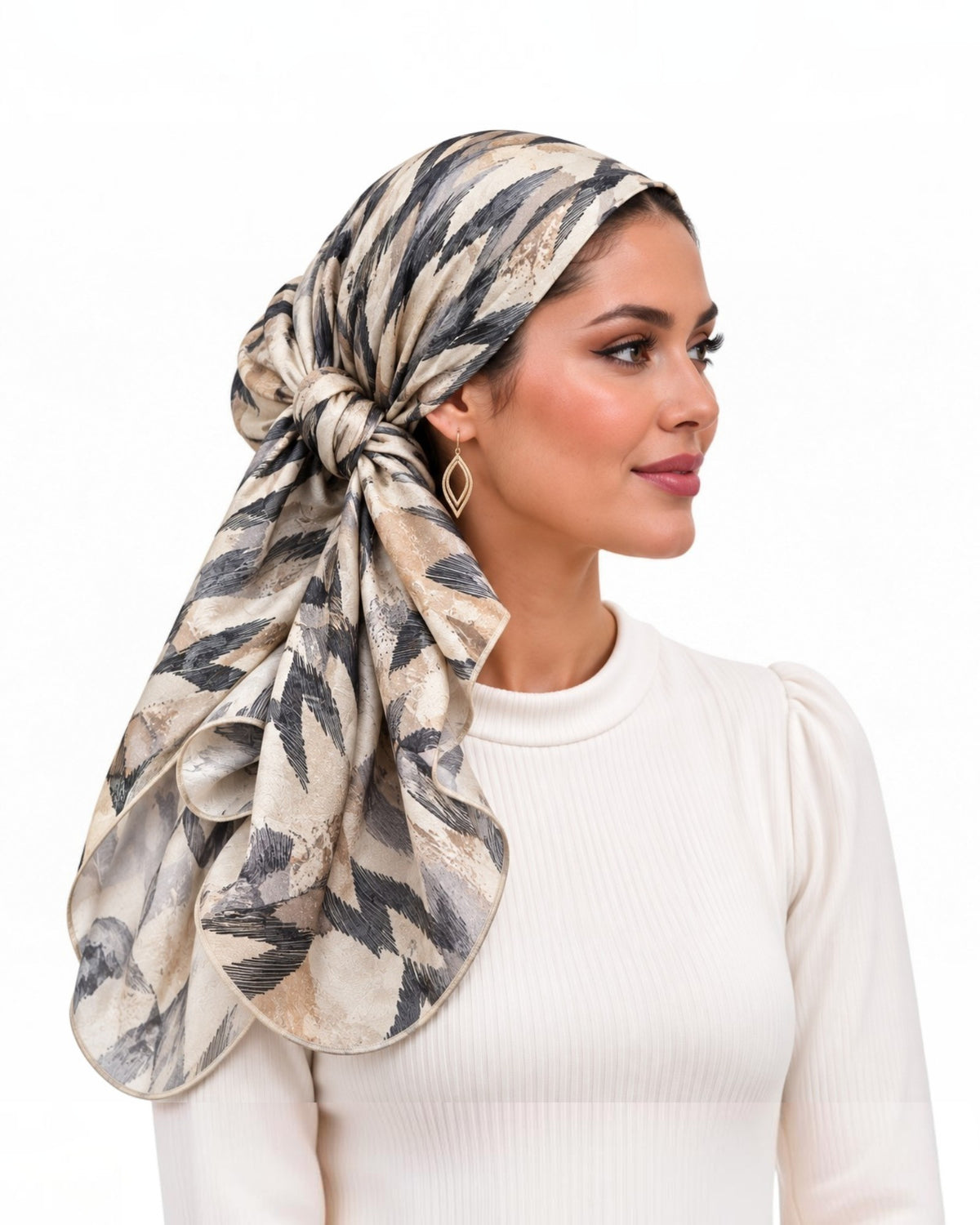 The Lumiere Extra Long Scarf With Scrunchie - Keter Hayofi Mitpachot