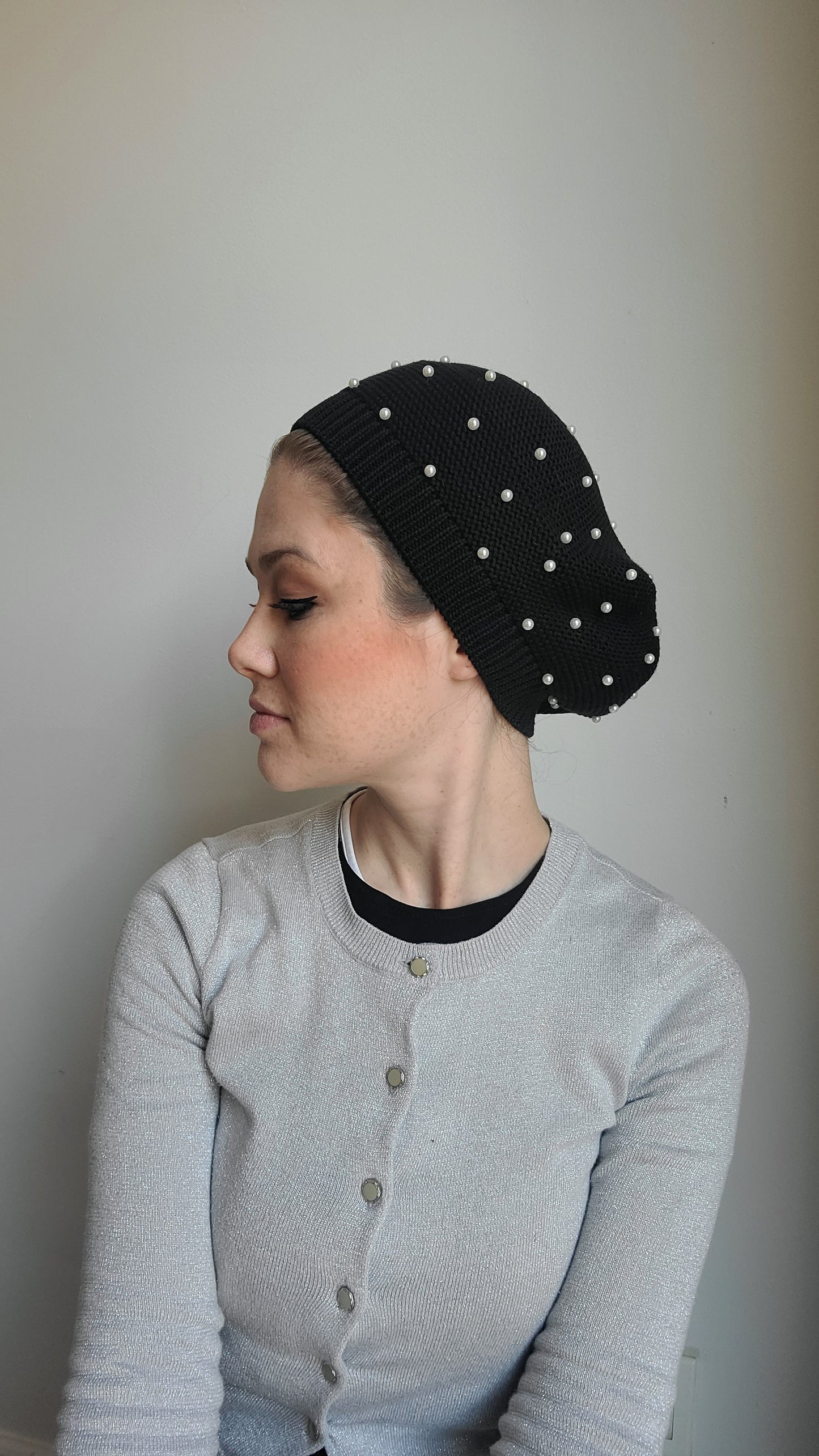 Large Size Cotton Beret with Pearls - Keter Hayofi Mitpachot