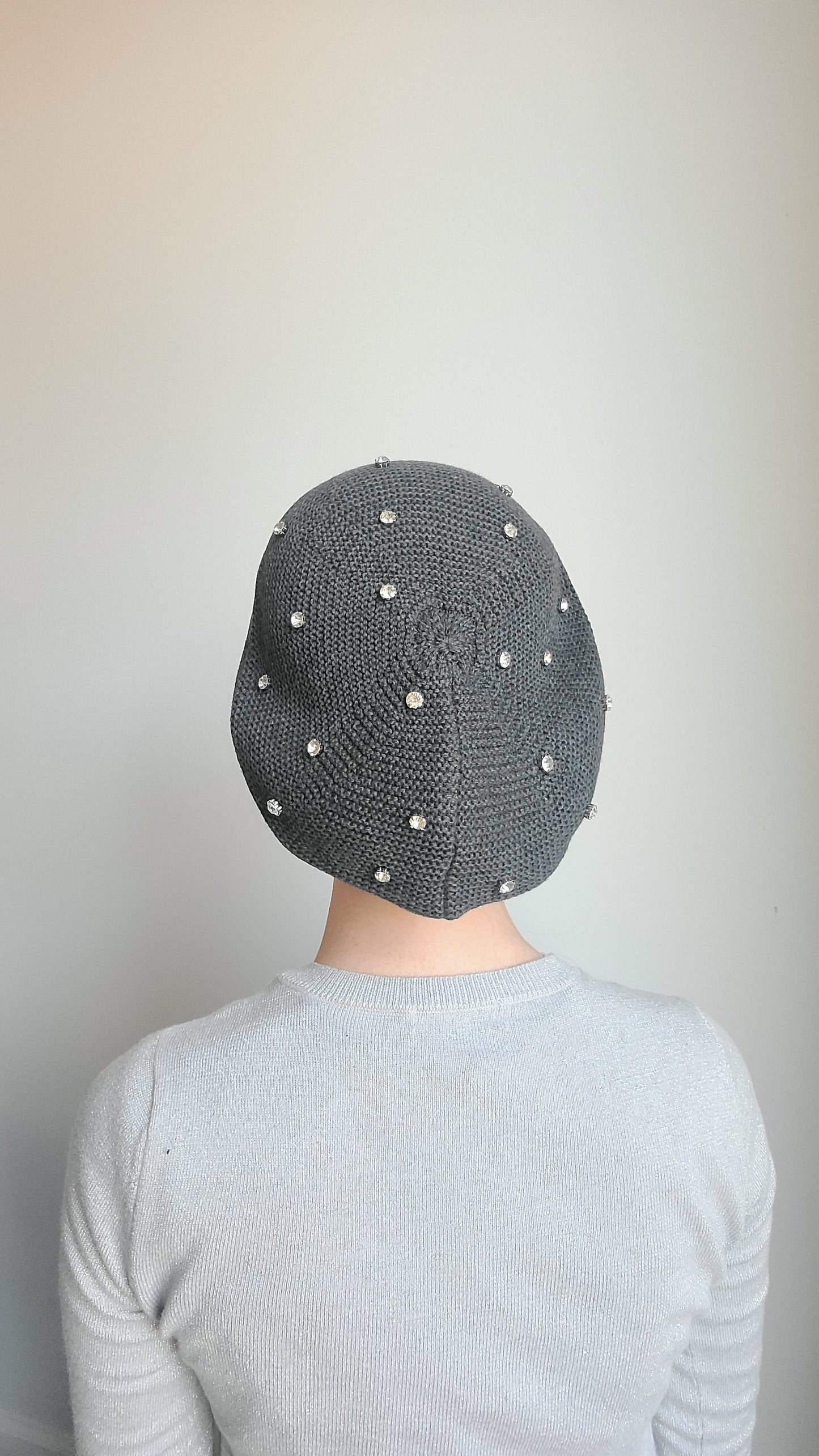 Large Size Cotton Beret with Large Rhinestones - Keter Hayofi Mitpachot