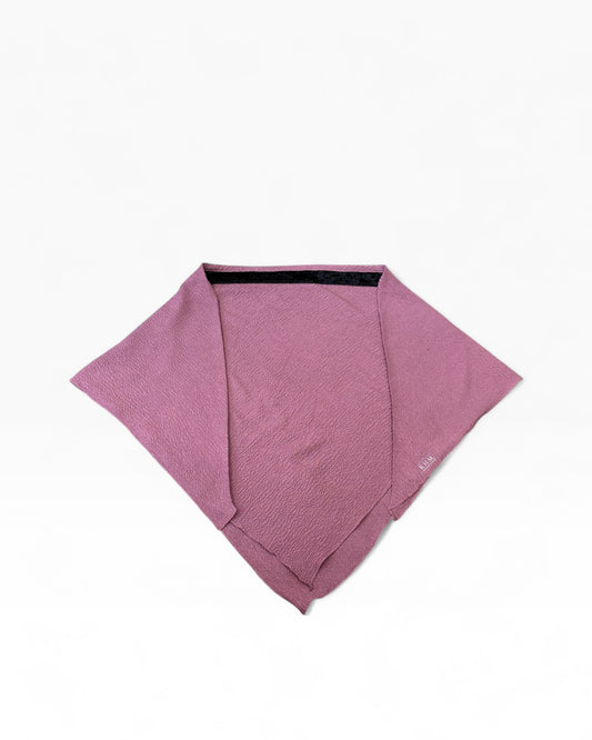 Crisp Triangle Scarf With Grip - Keter Hayofi Mitpachot