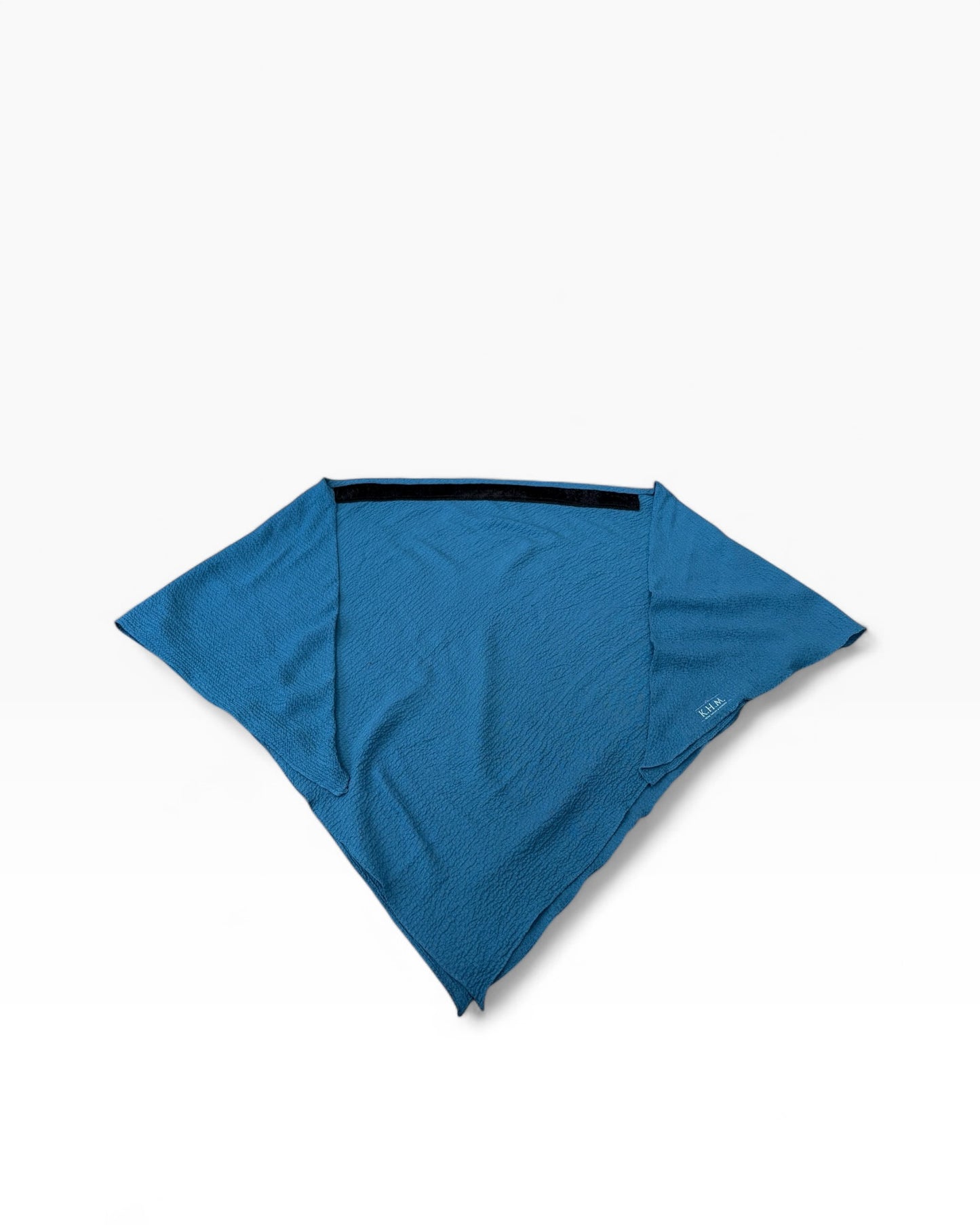 Crisp Triangle Scarf With Grip - Keter Hayofi Mitpachot