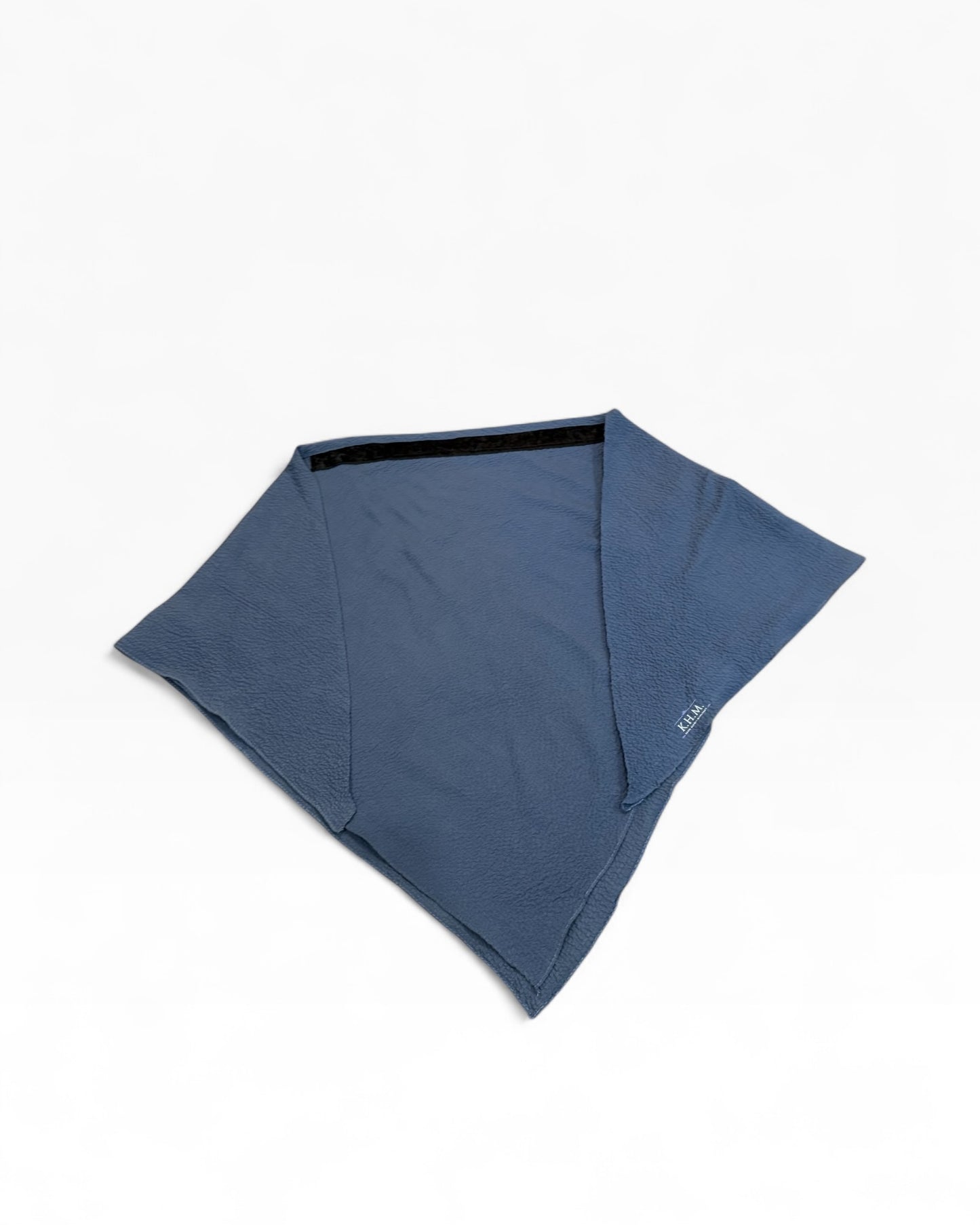 Crisp Triangle Scarf With Grip - Keter Hayofi Mitpachot