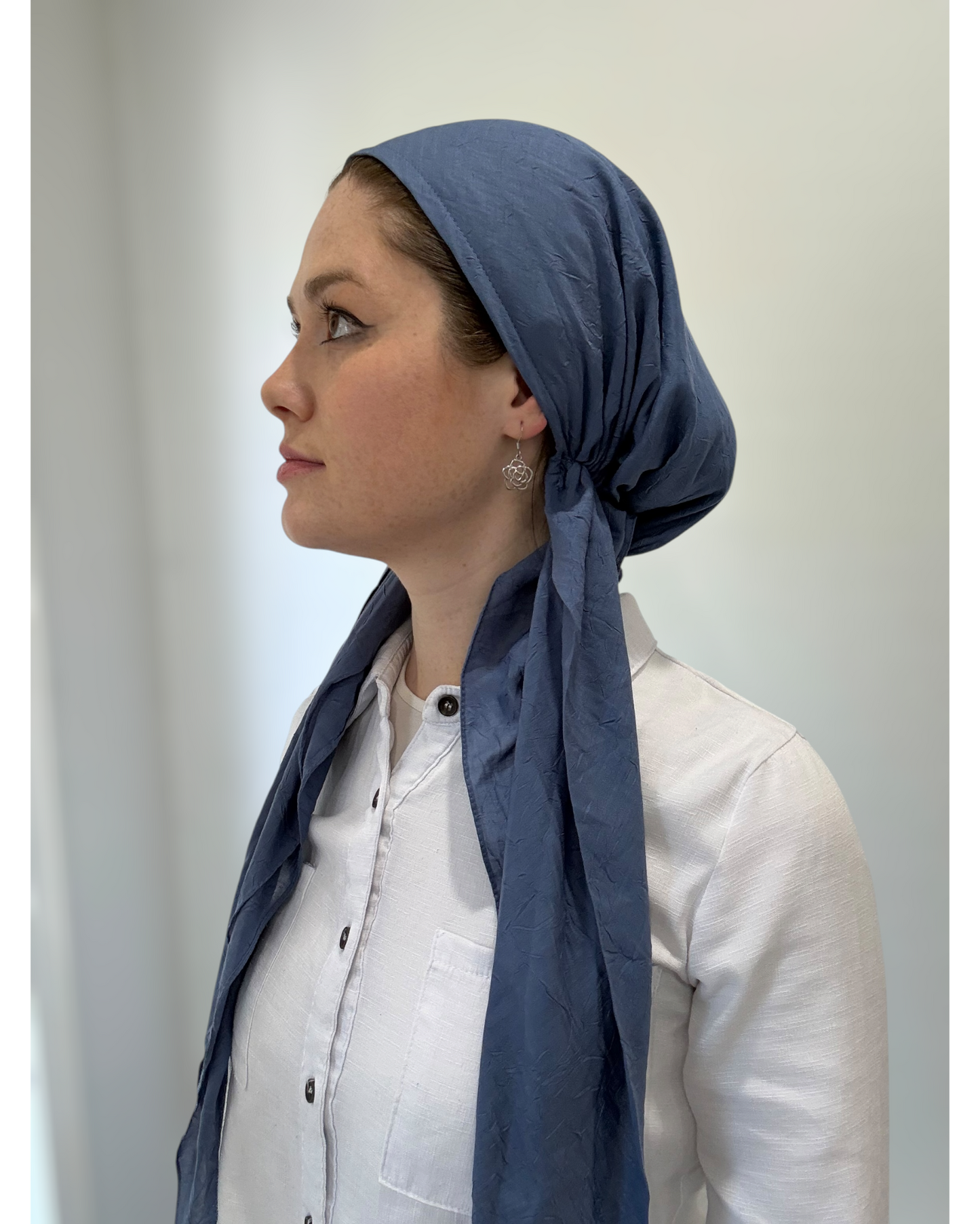 Bamboo Lightweight Square Scarf - Keter Hayofi Mitpachot