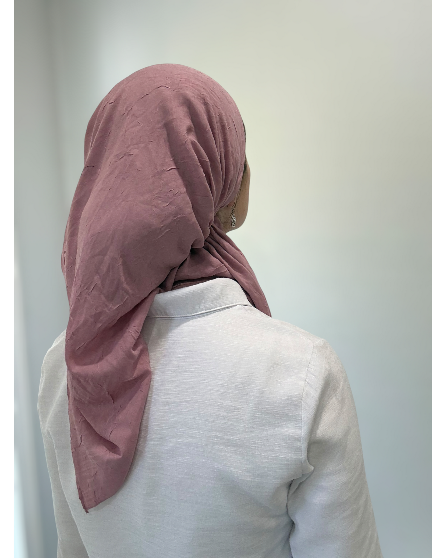 Bamboo Lightweight Square Scarf - Keter Hayofi Mitpachot