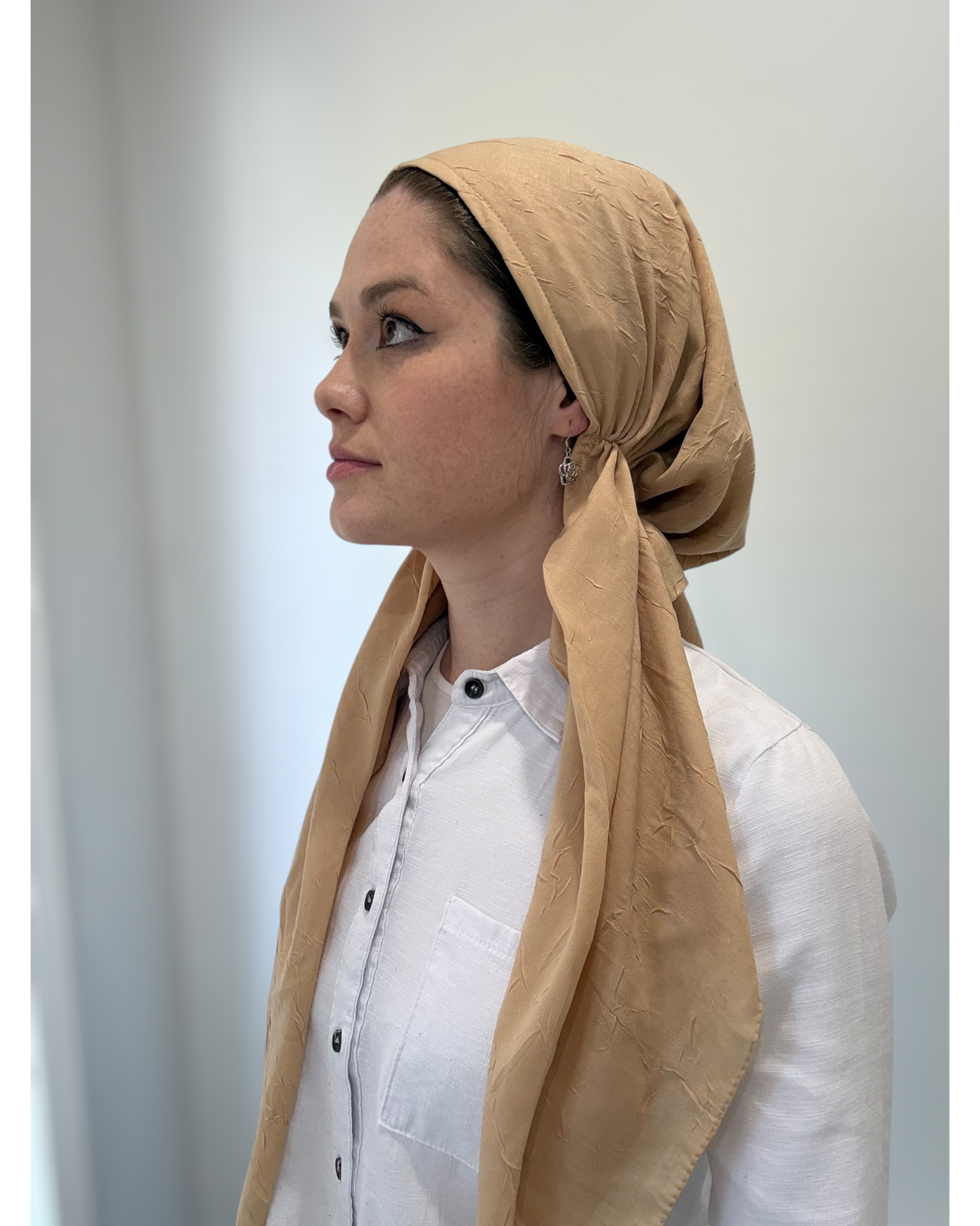 Bamboo Lightweight Square Scarf - Keter Hayofi Mitpachot