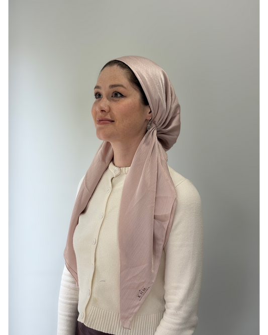 Signature Silky Adjustable Pretied Scarf - Keter Hayofi Mitpachot
