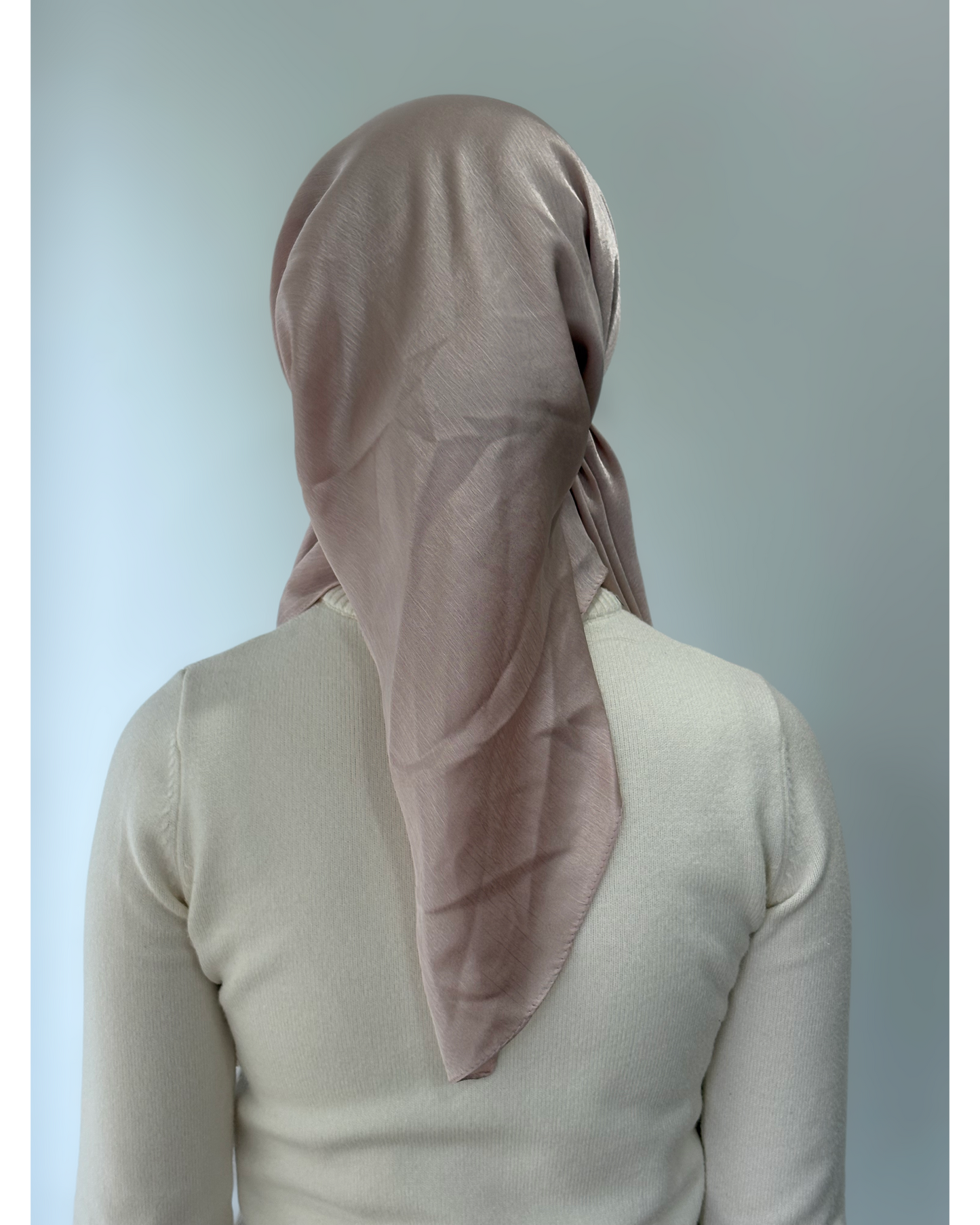 Signature Silky Open Pretied Scarf - Keter Hayofi Mitpachot