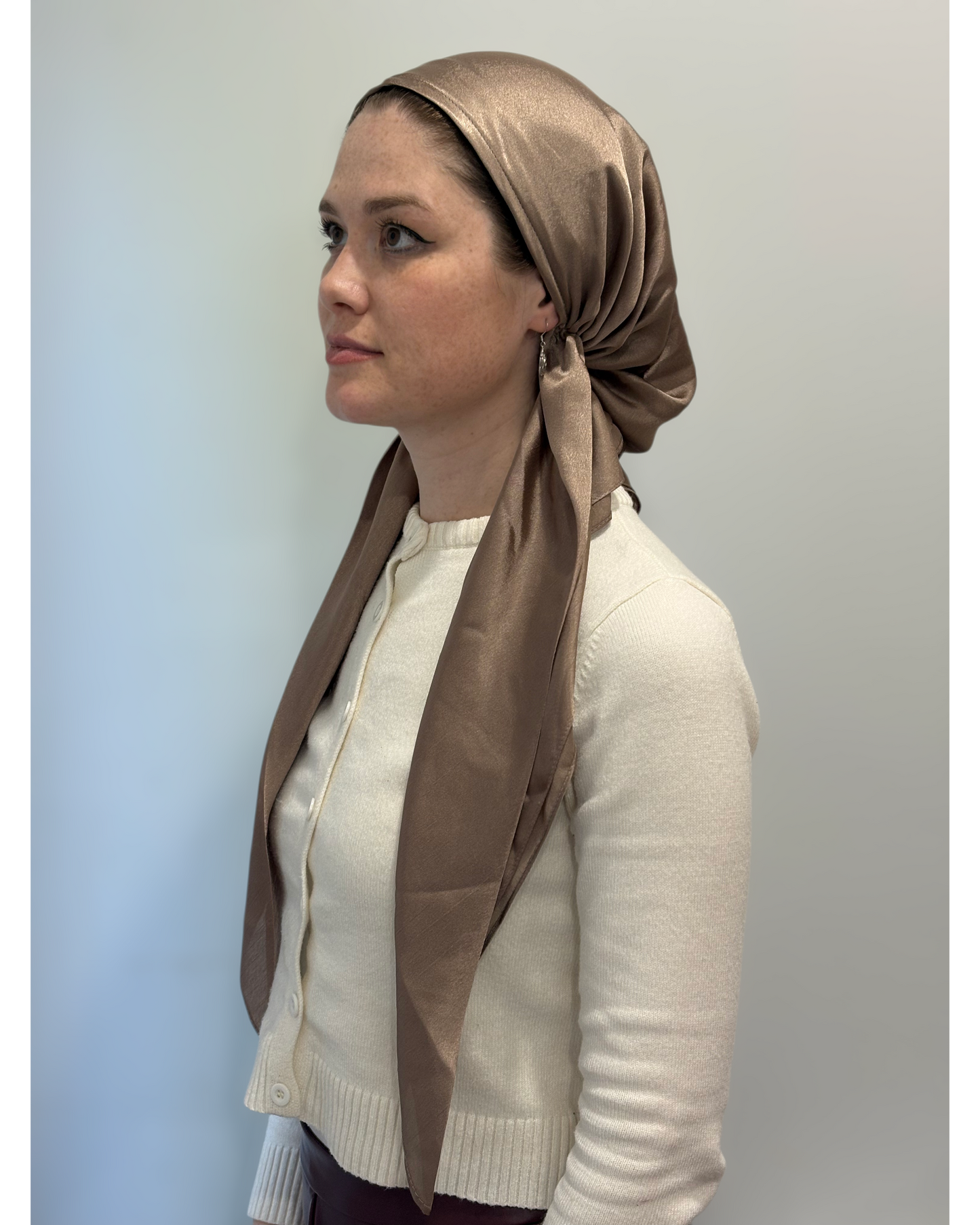 Signature Silky Adjustable Pretied Scarf - Keter Hayofi Mitpachot
