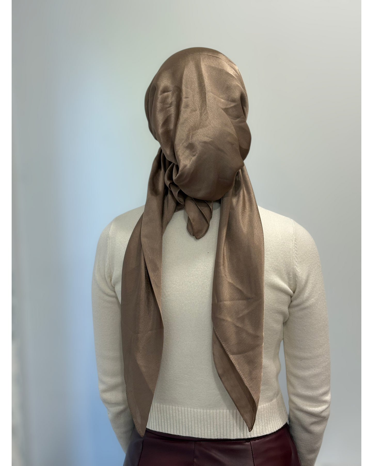 Signature Silky Adjustable Pretied Scarf - Keter Hayofi Mitpachot