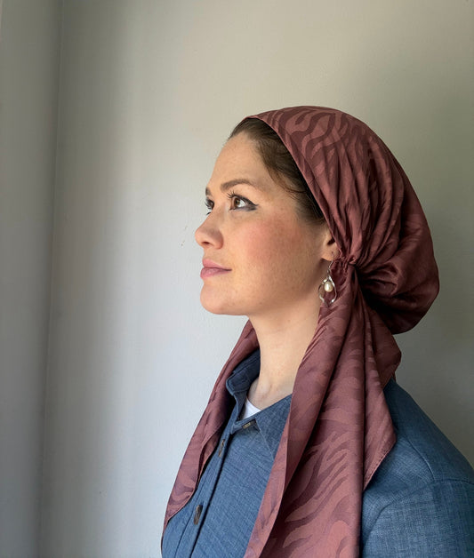 Zebra Striped Square Scarf - Keter Hayofi Mitpachot