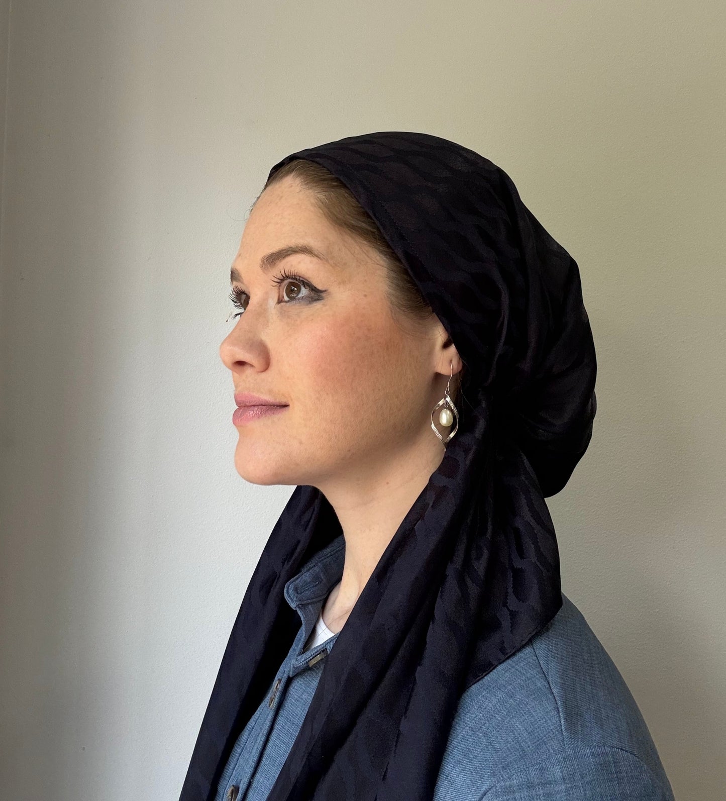 Ripple Jacquard Square Scarf