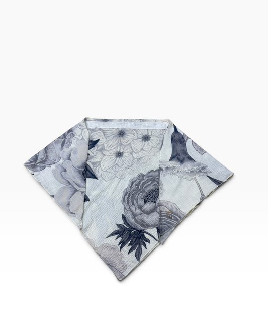 Misty Hydrangea Triangle Scarf With Grip