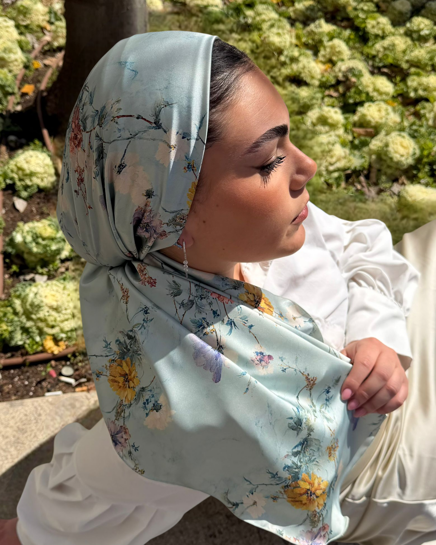 Rinati Light Blue Floral Silky Scarf with Scrunchie - Keter Hayofi Mitpachot