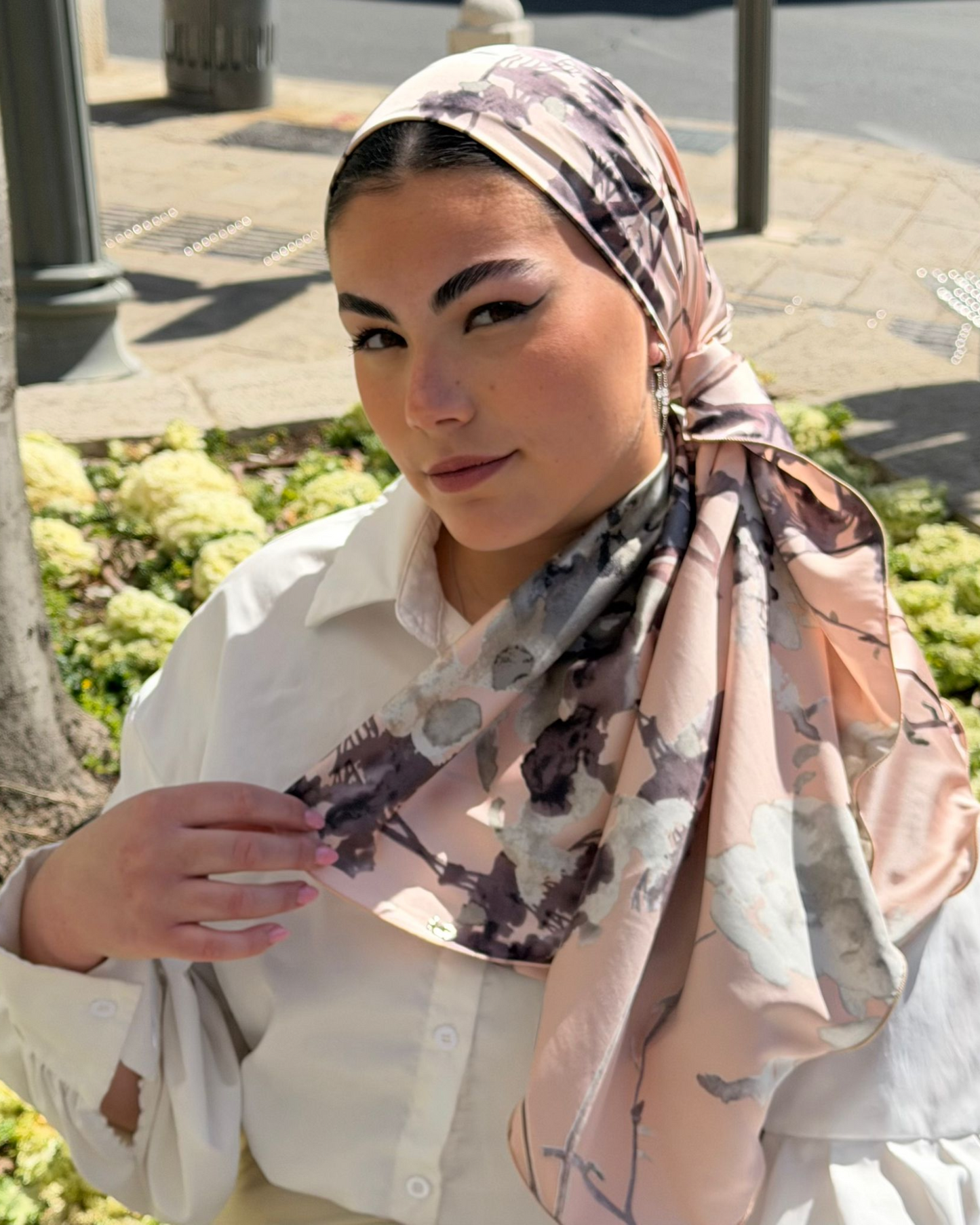 Rinati Salmon Pink Floral Long Scarf with Scrunchie - Keter Hayofi Mitpachot