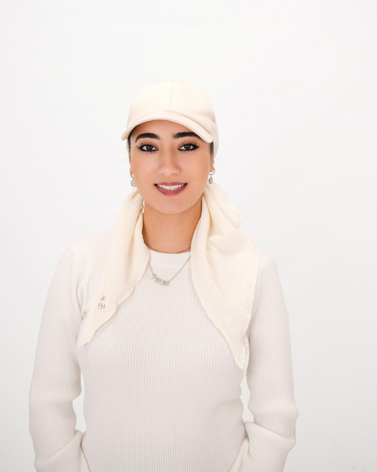 Scarf Cap With Crisp Style - Keter Hayofi Mitpachot