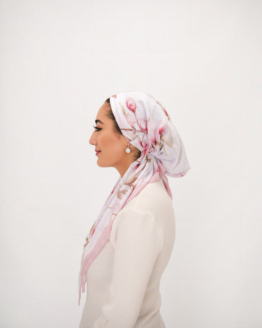 Cherry Blossom Pretied Scarf - Keter Hayofi Mitpachot