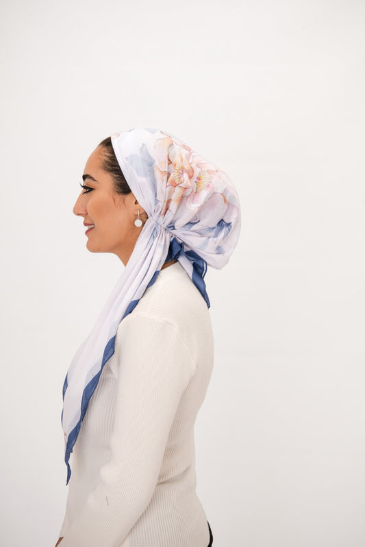 Azure Garden Pretied Scarf - Keter Hayofi Mitpachot
