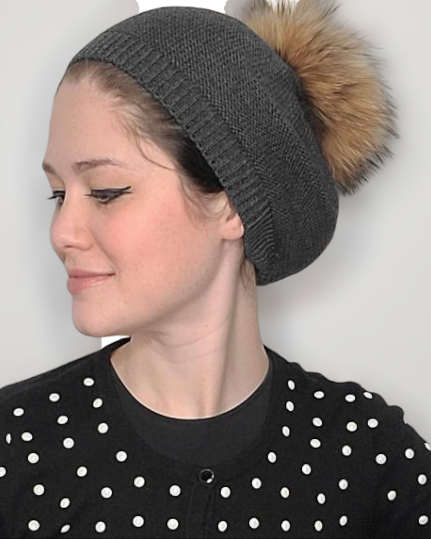 Fully Cotton Beret with Pom Pom - Keter Hayofi Mitpachot