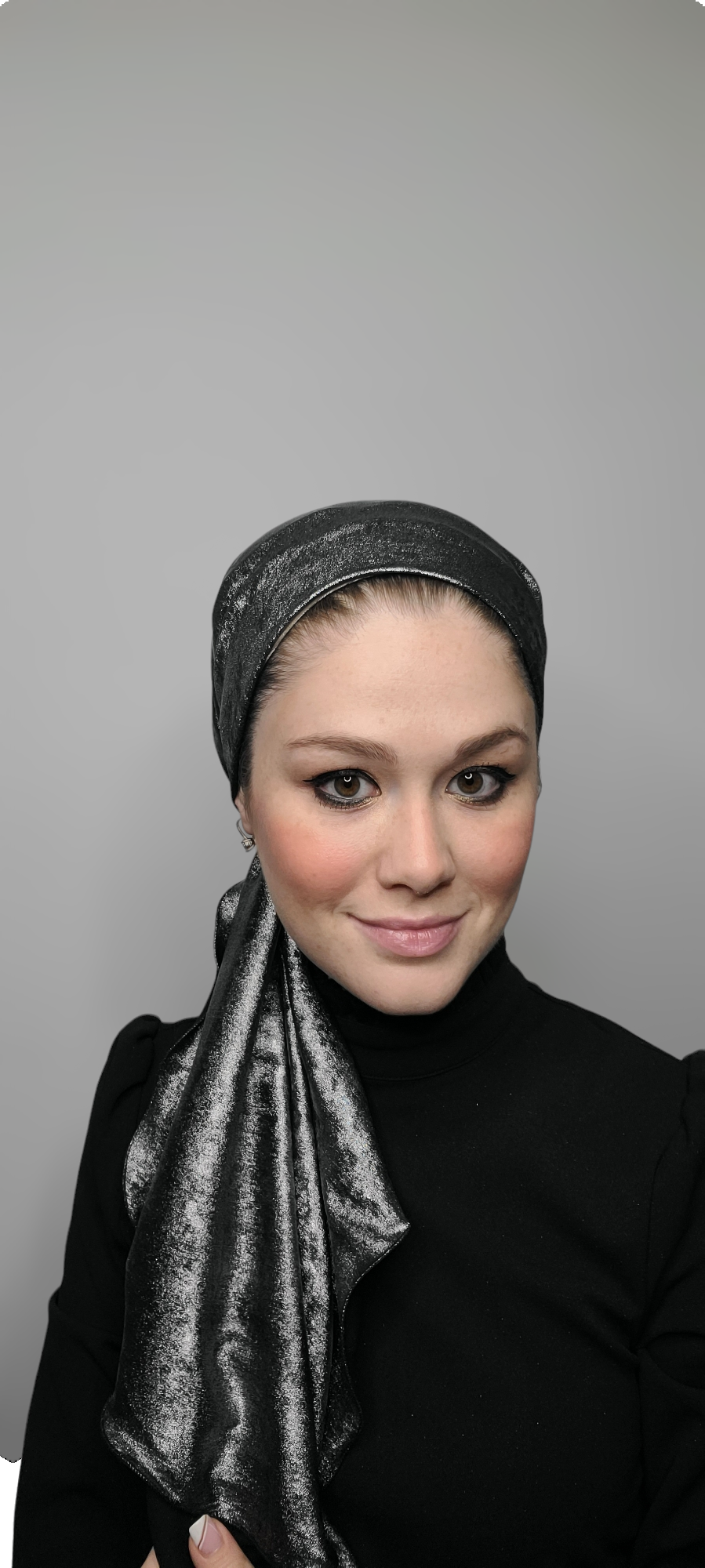 Rinati Lakel 2 Toned Shimmery Scarf with Scrunchie - Keter Hayofi Mitpachot