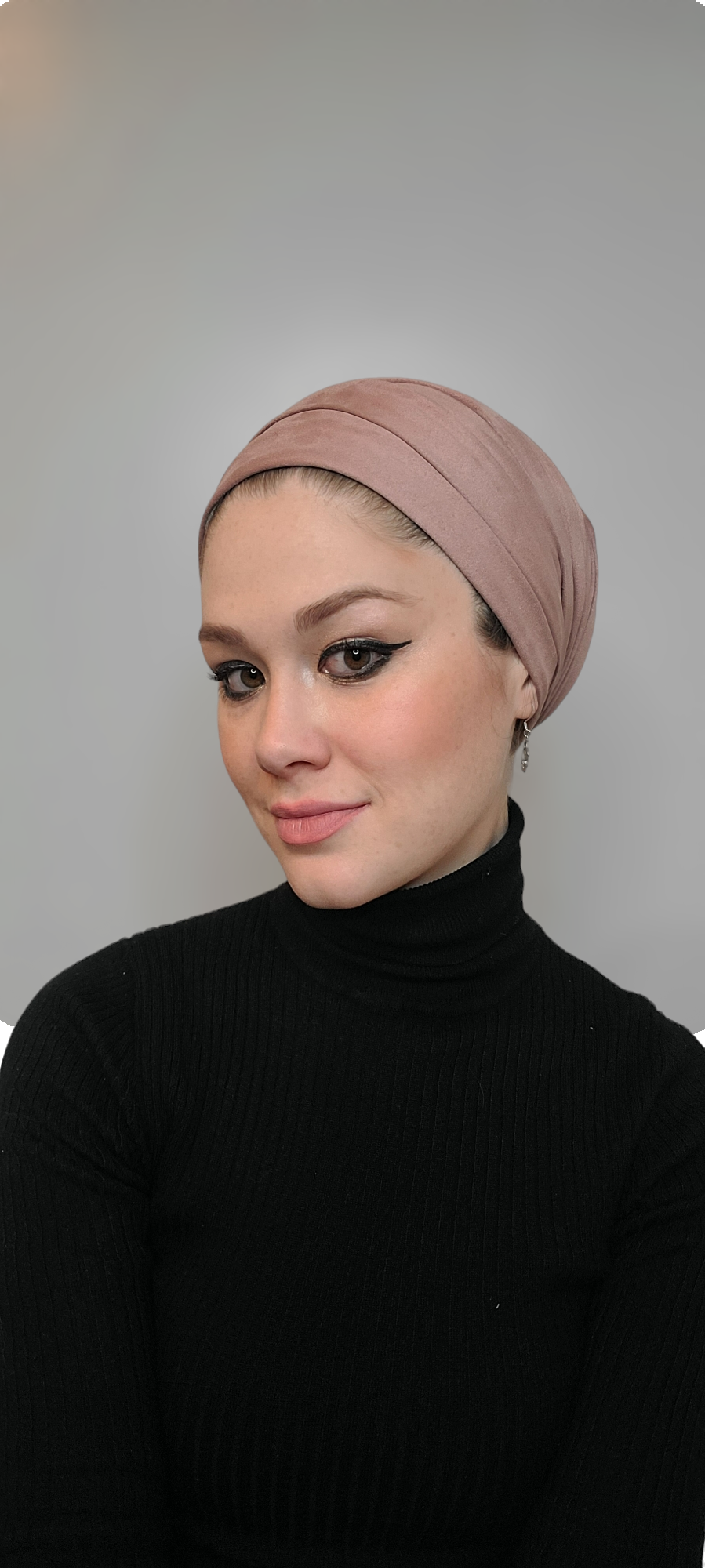 Suede Long Scarf with Scrunchie - Keter Hayofi Mitpachot