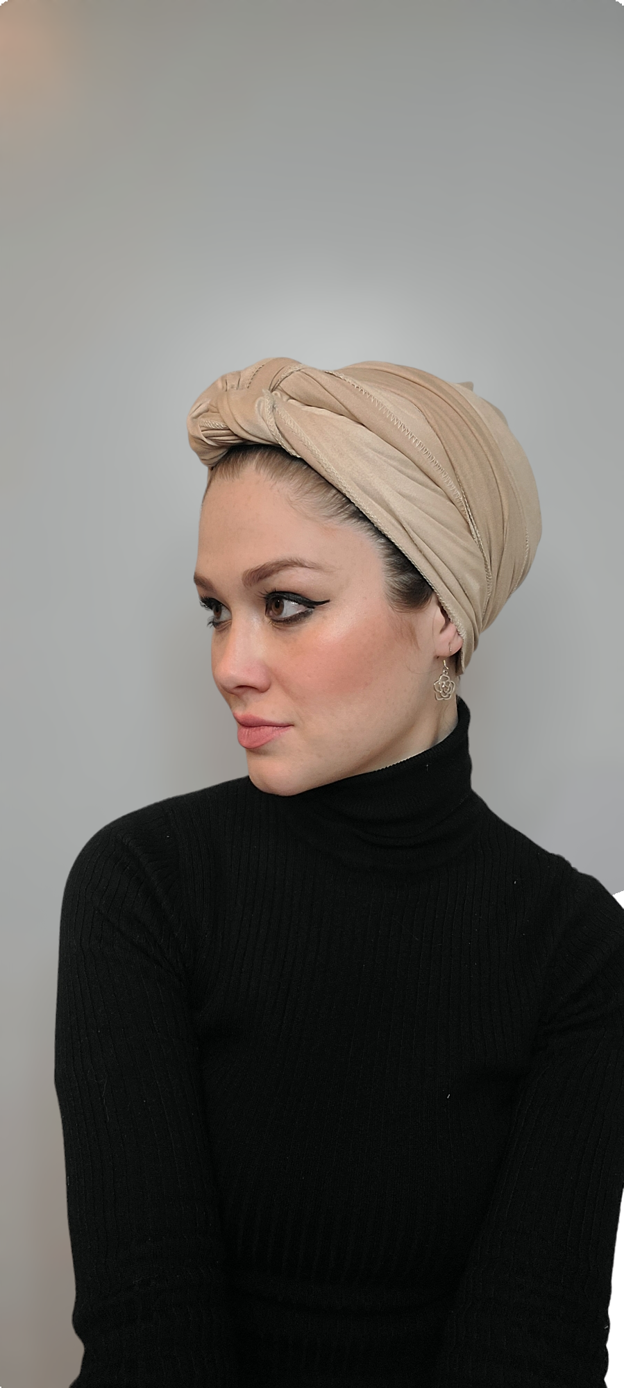 Suede Long Scarf with Scrunchie - Keter Hayofi Mitpachot