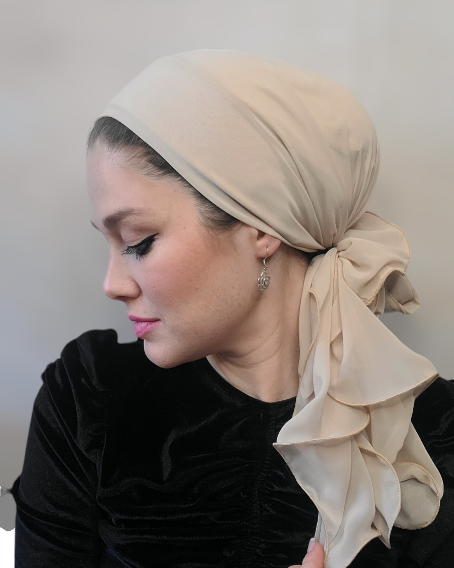 Solid Long Scarf with Scrunchie - Keter Hayofi Mitpachot