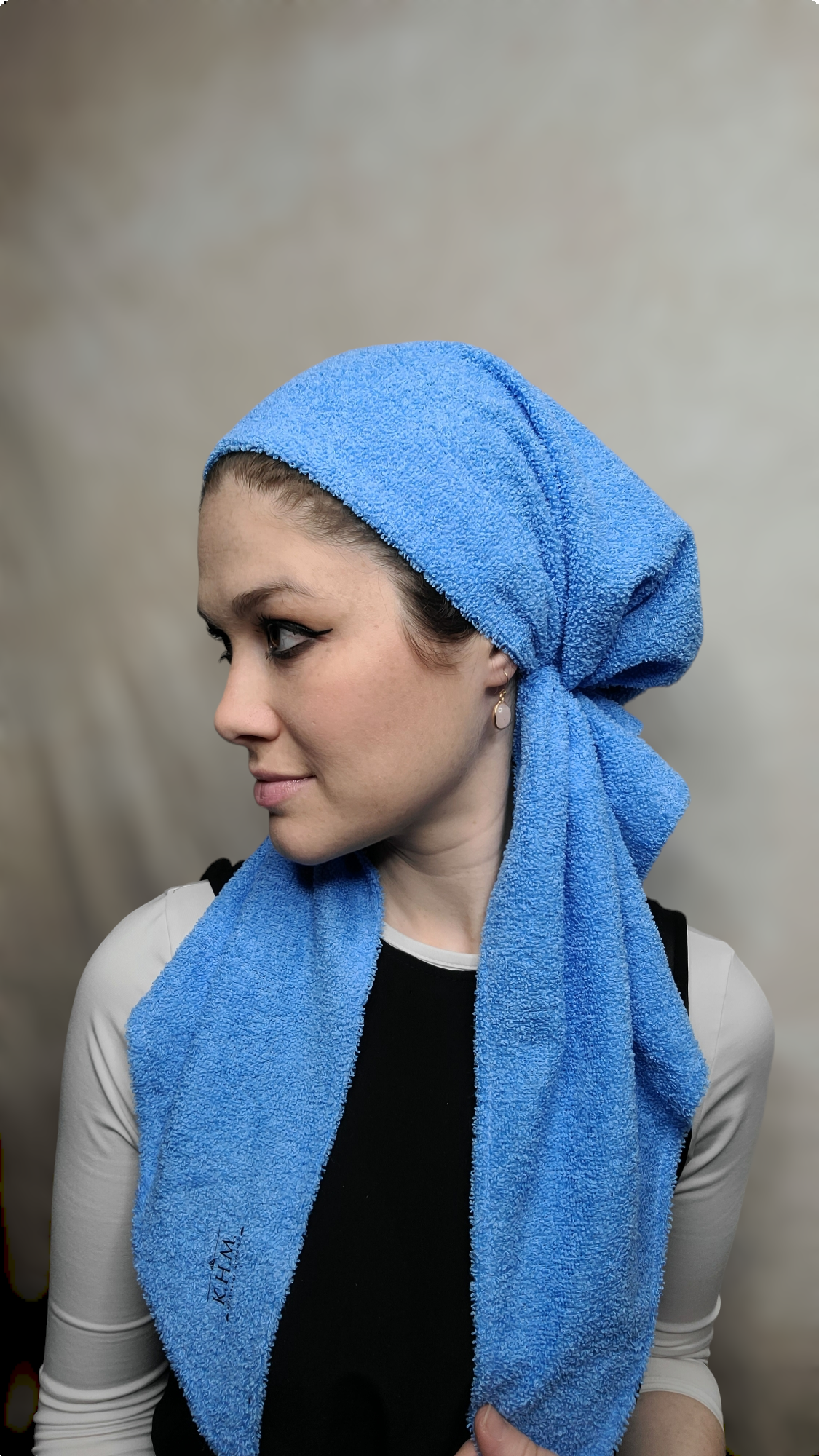 Post-Shower (Towel) Pretied Scarf - Keter Hayofi Mitpachot