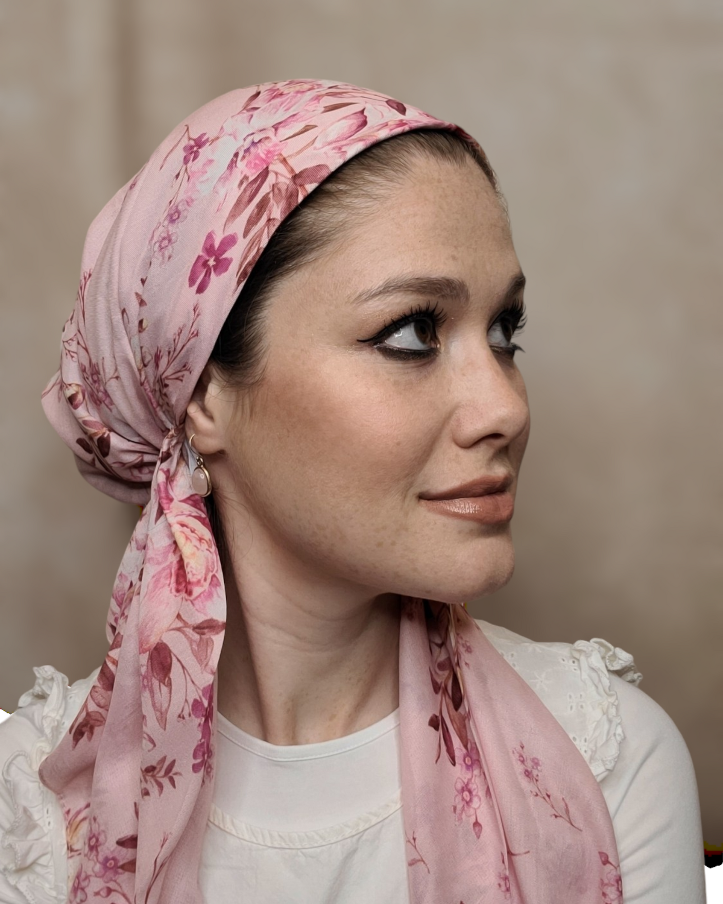 Pink Delicate Versatile Scarf - Keter Hayofi Mitpachot