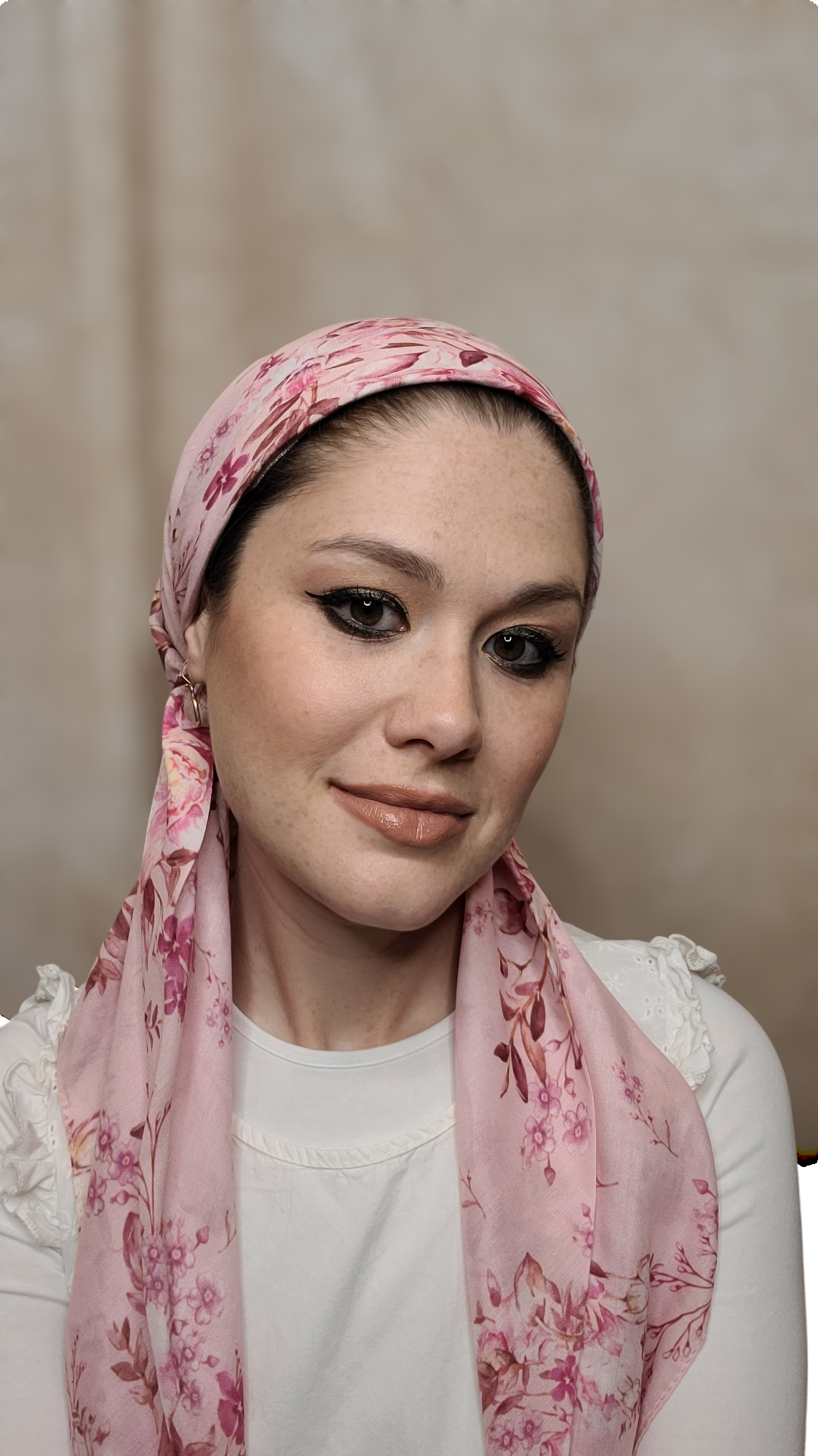 Pink Delicate Versatile Scarf - Keter Hayofi Mitpachot