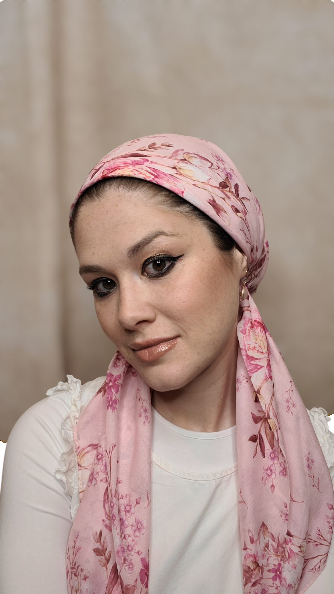 Pink Delicate Versatile Scarf - Keter Hayofi Mitpachot