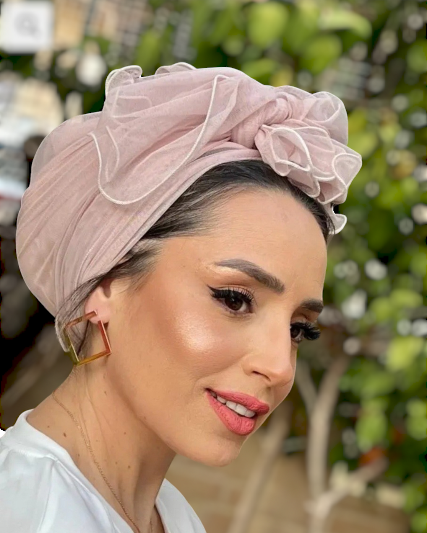 Elegant Turban Hat with Tulle - Keter Hayofi Mitpachot