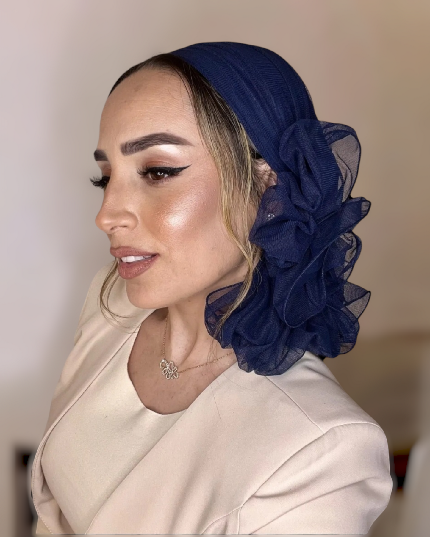 Elegant Turban Hat with Tulle - Keter Hayofi Mitpachot