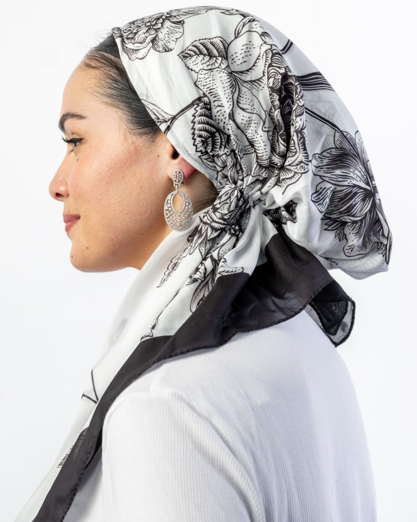 Vintage Pretied Scarf With Black Borders