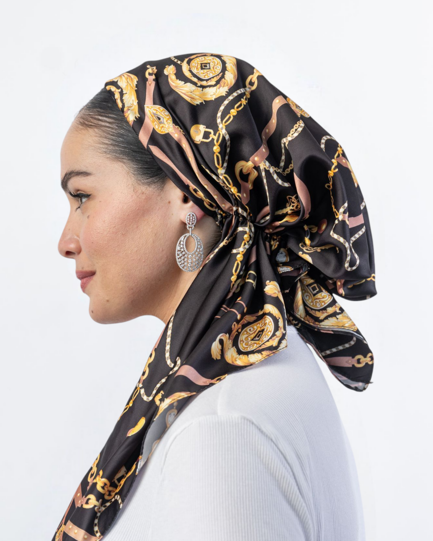 Royal Chains Pretied Scarf