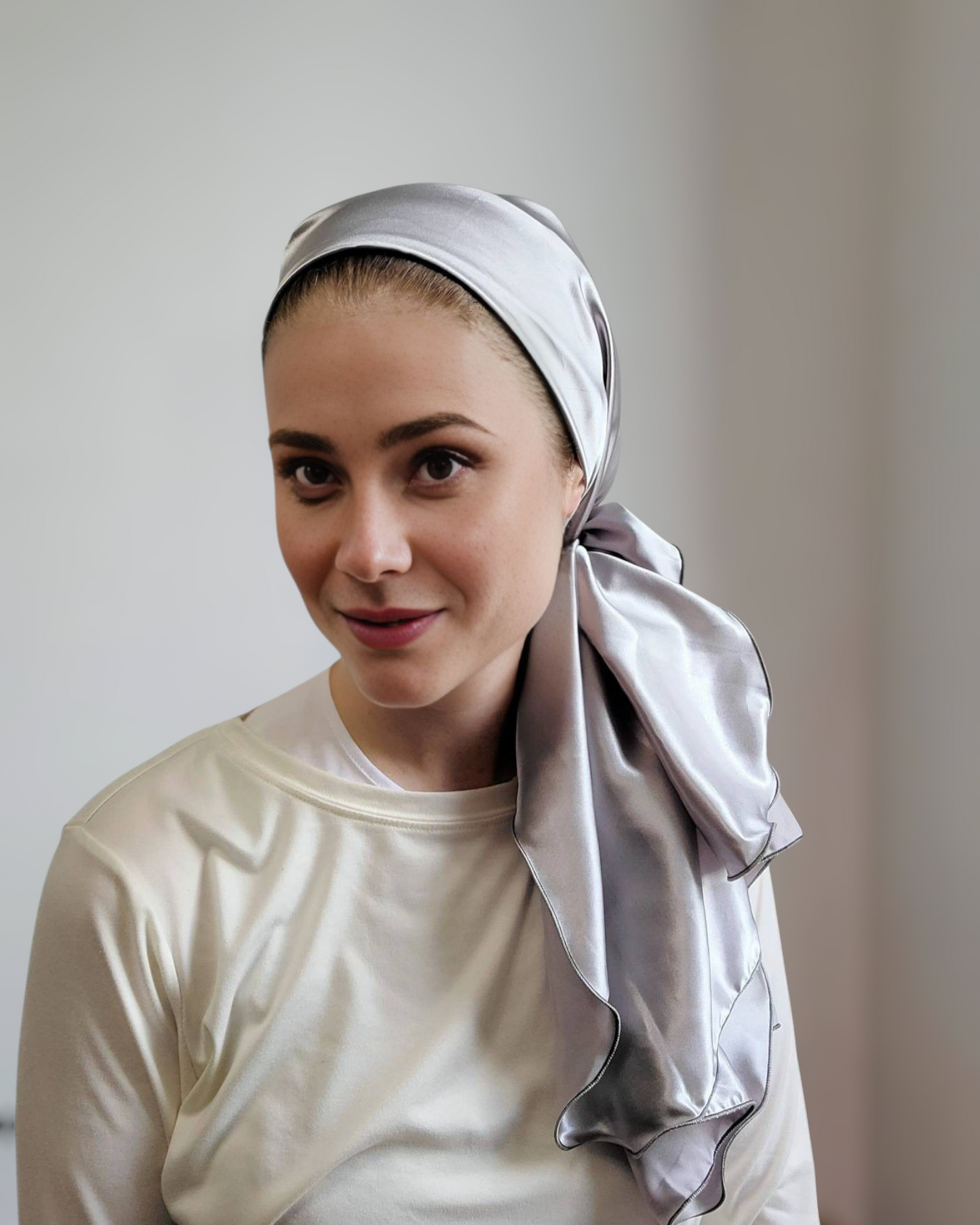 Rinati Lakel Silk Scarf with Scrunchie - Keter Hayofi Mitpachot
