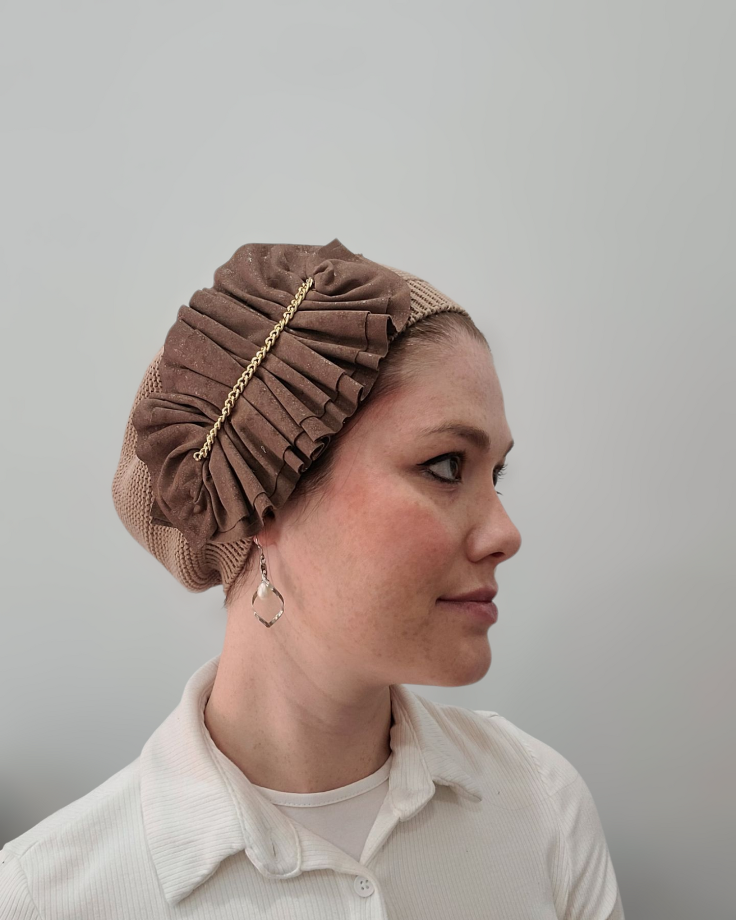 S/M Size Taupe French Beret - Keter Hayofi Mitpachot