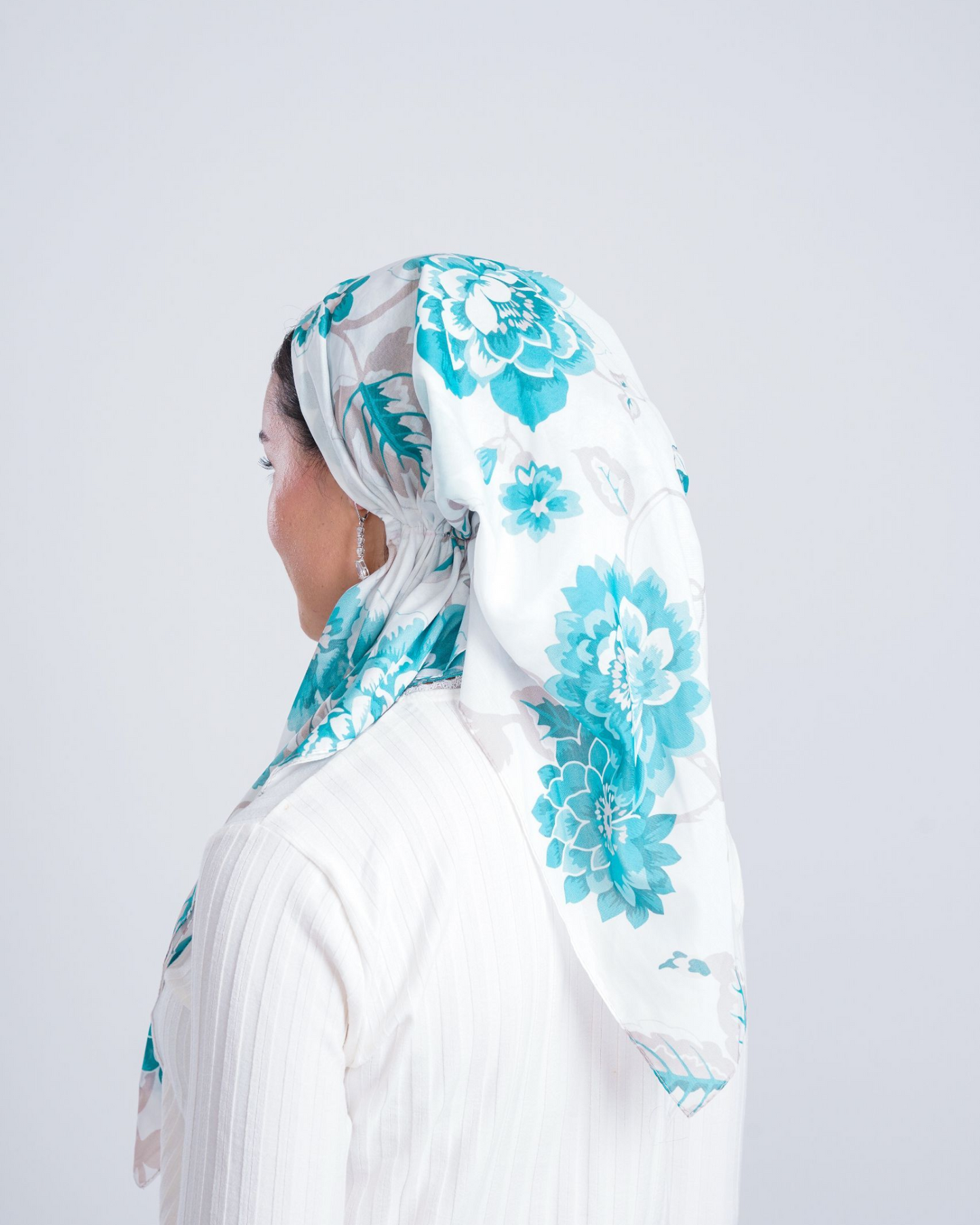 Teal Bouquet Pretied Scarf - Keter Hayofi Mitpachot