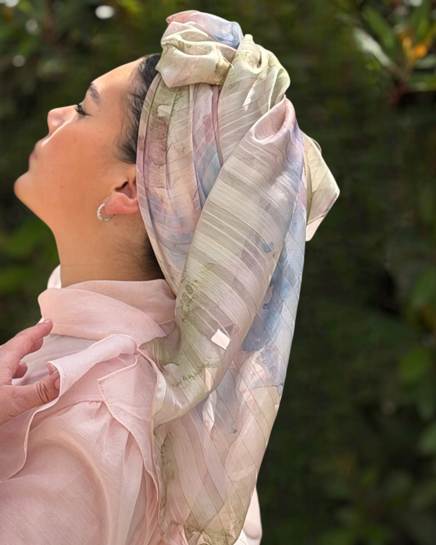 Rinati Light Pink Floral Long Scarf with Scrunchie - Keter Hayofi Mitpachot
