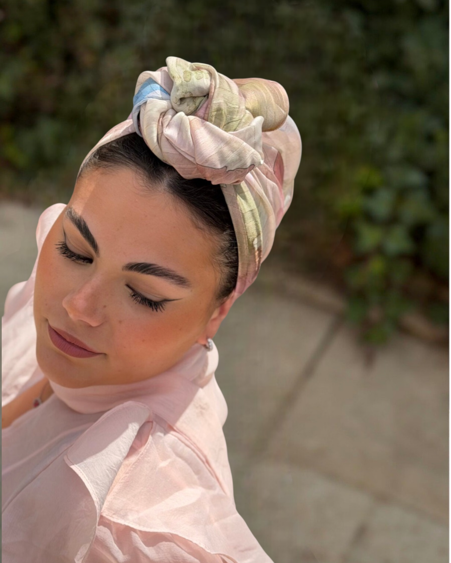 Rinati Light Pink Floral Long Scarf with Scrunchie - Keter Hayofi Mitpachot