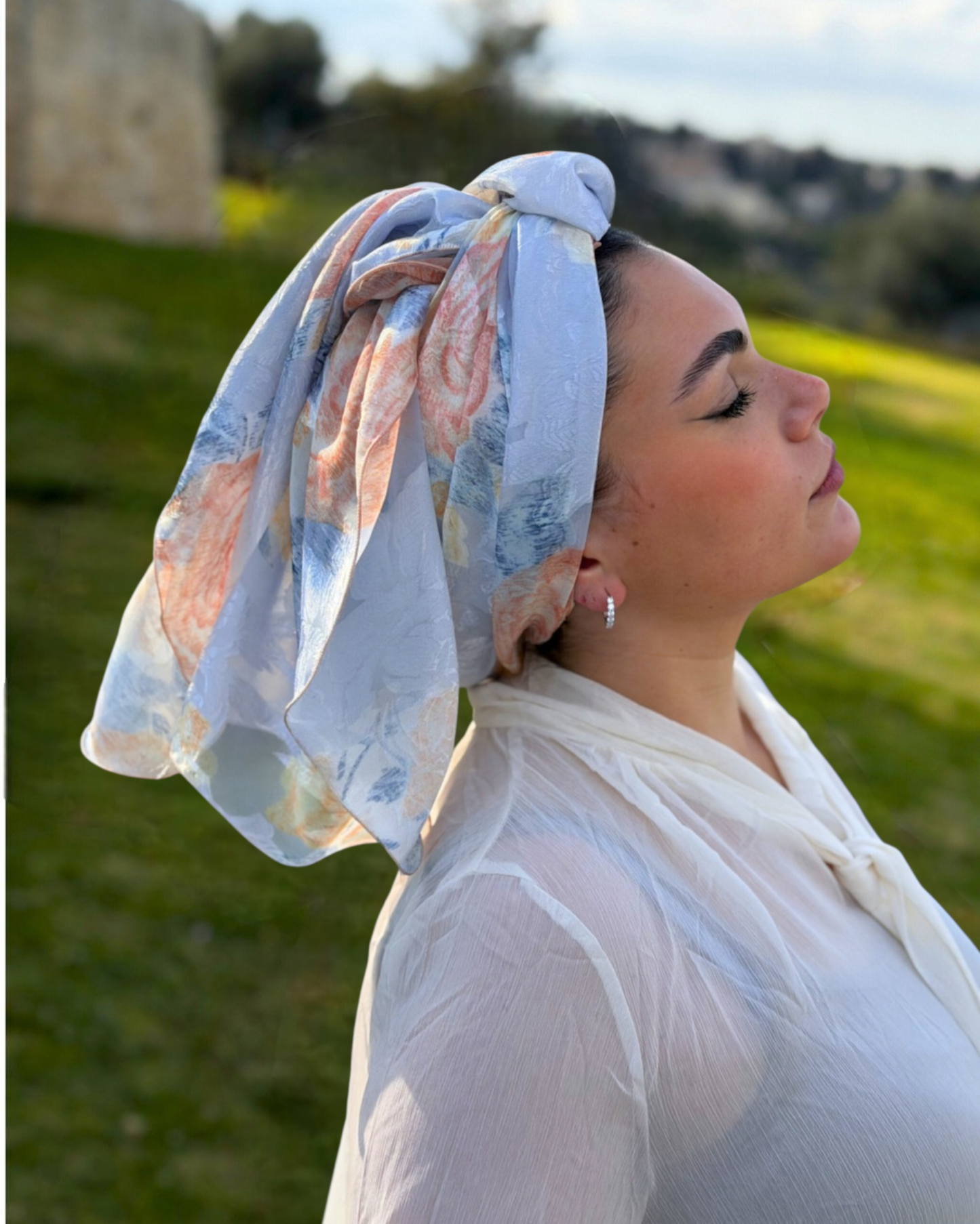 Rinati Light Blue Floral Long Scarf with Scrunchie - Keter Hayofi Mitpachot