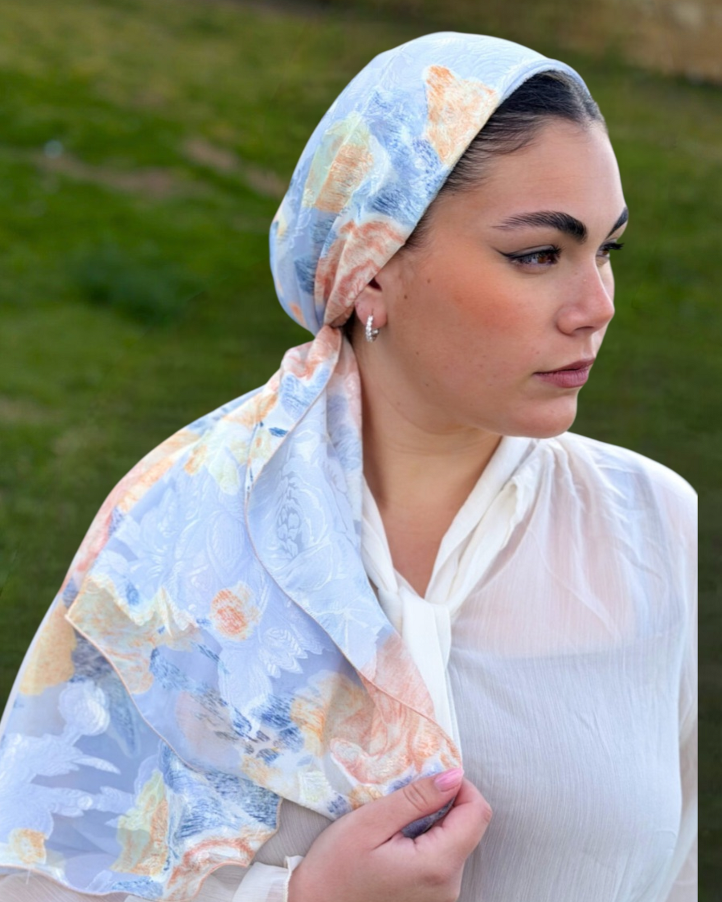 Rinati Light Blue Floral Long Scarf with Scrunchie - Keter Hayofi Mitpachot