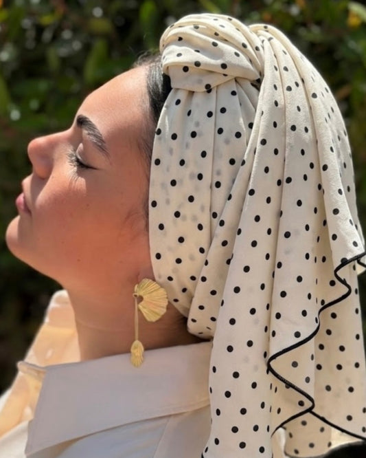 Rinati Autumn Polka Dot Long Scarf with Scrunchie - Keter Hayofi Mitpachot